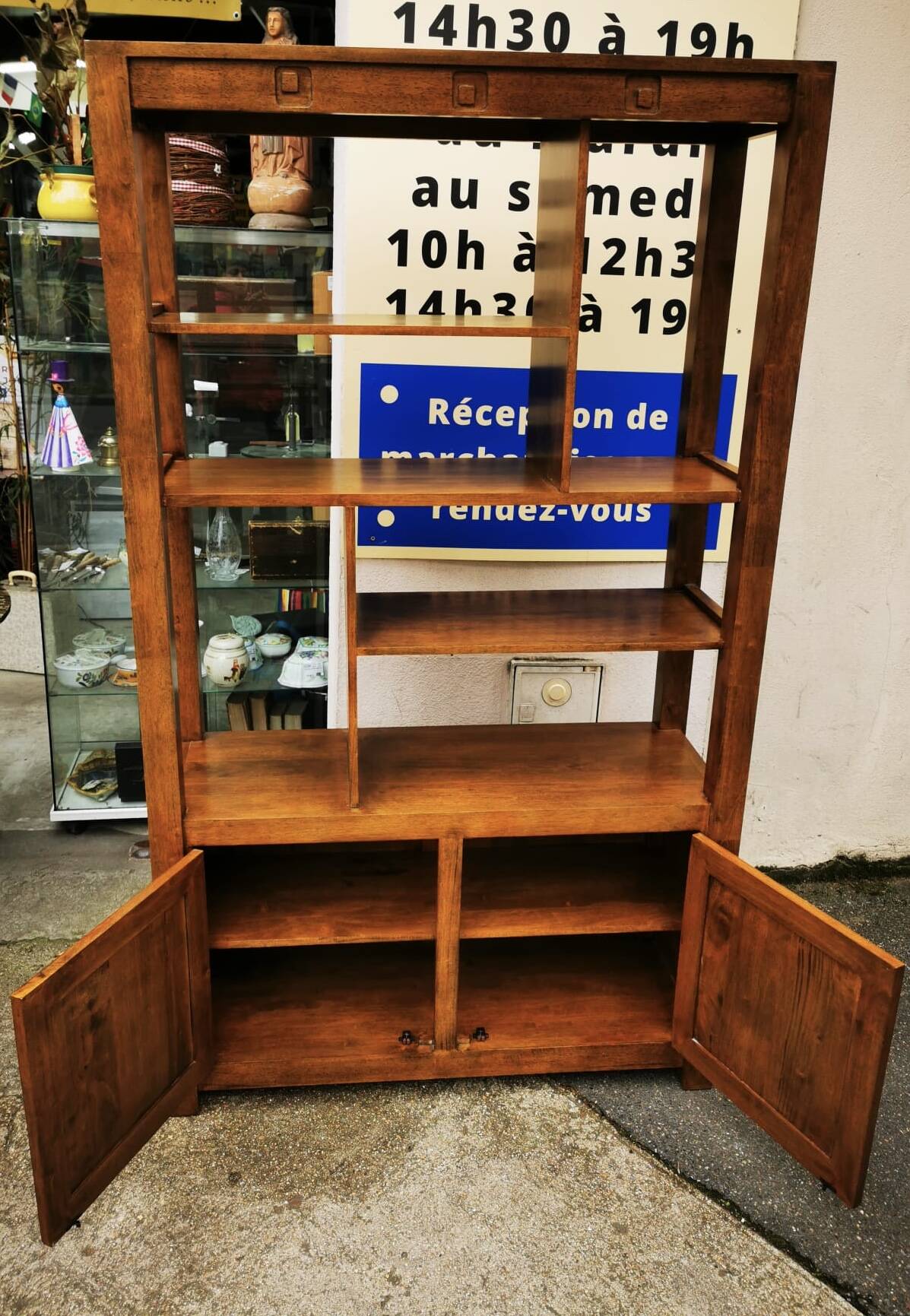 2 solid rubberwood bookcases “Pier import”