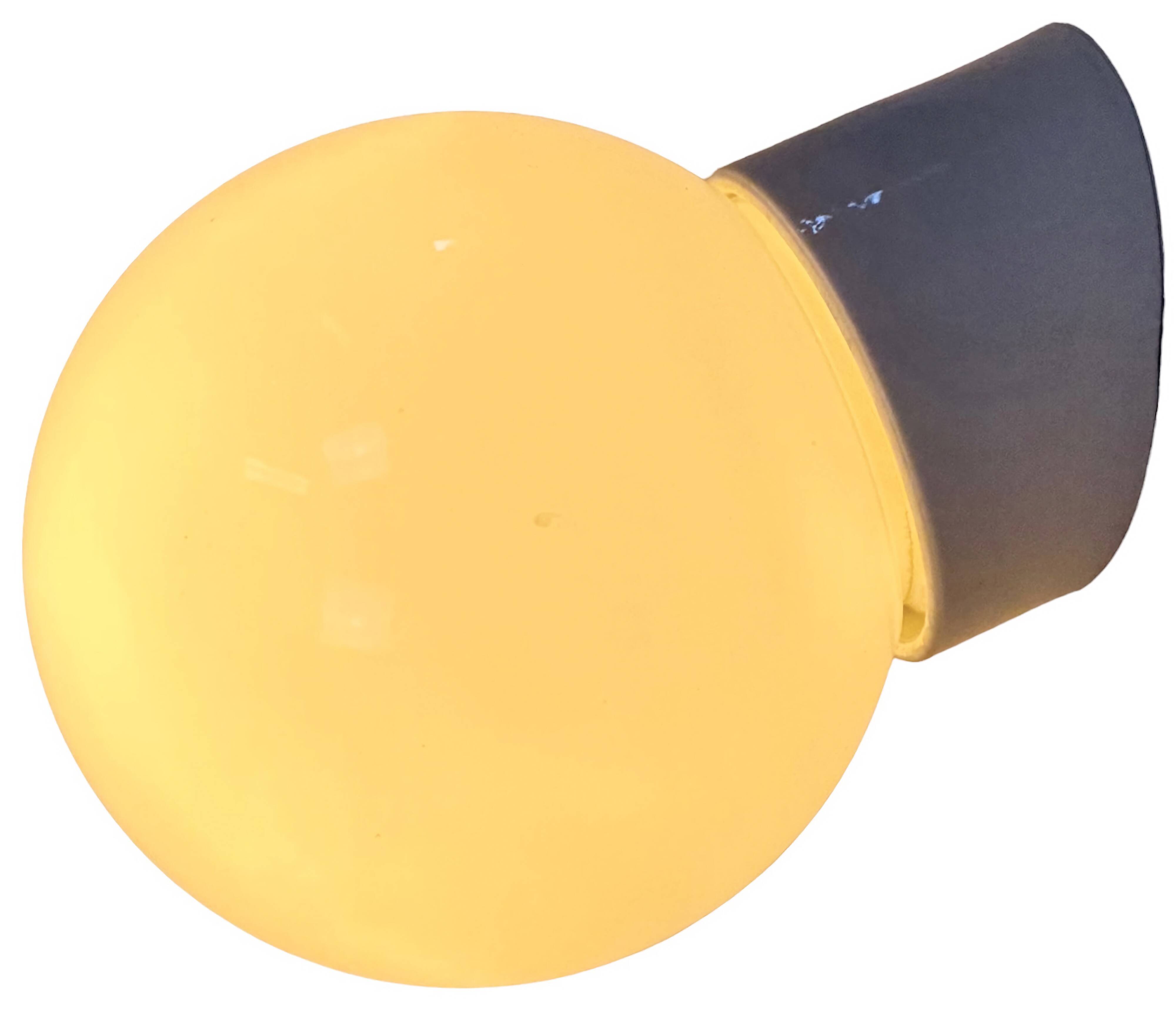 Applique murale vintage en porcelaine blanche, années 1970