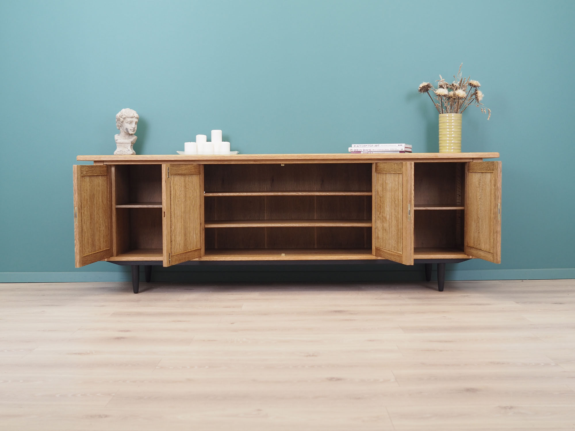 Sideboard in oak, 60s, Danish design, production: Denmark