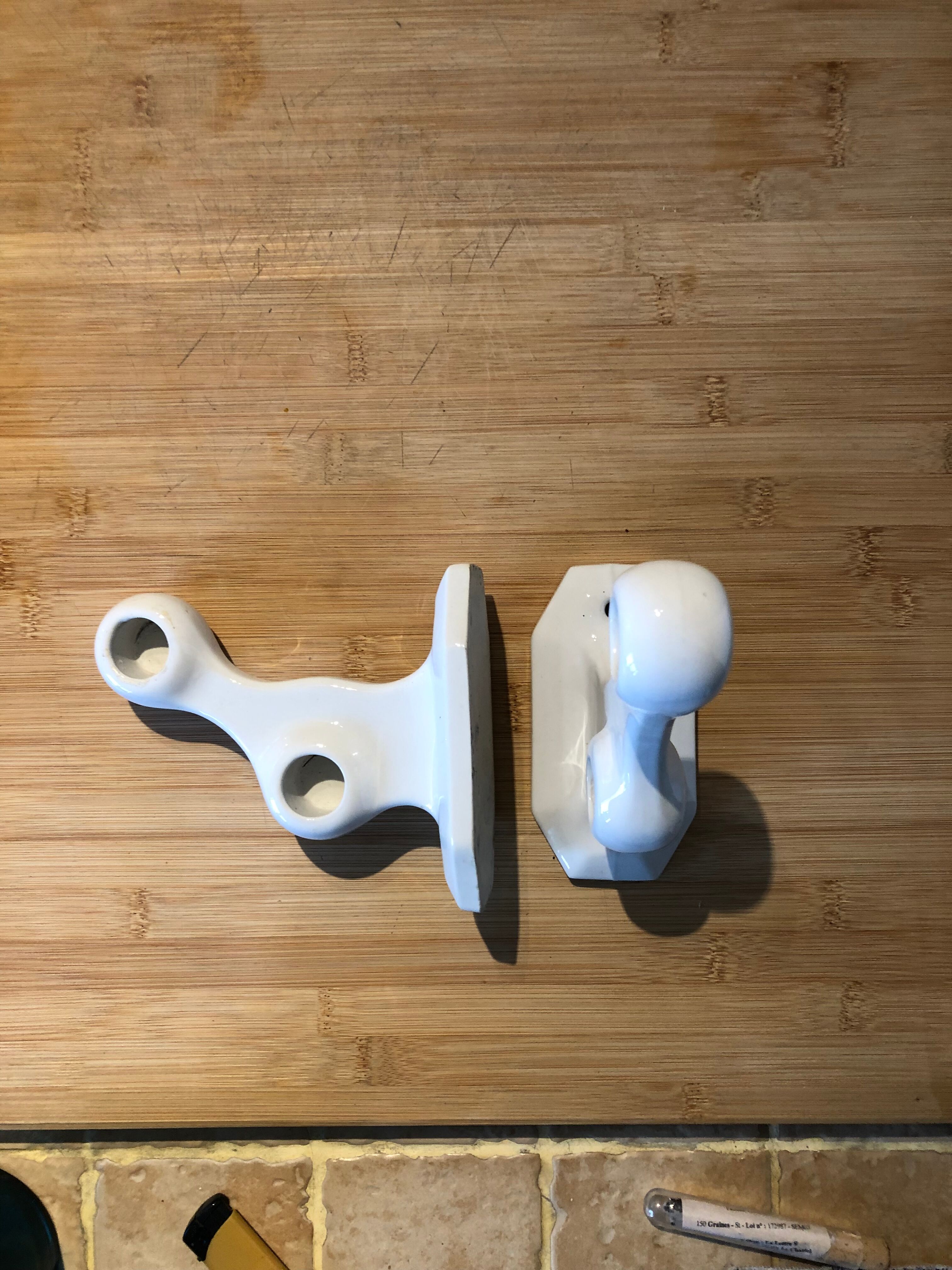 Jacob Delafon ceramic towel holder