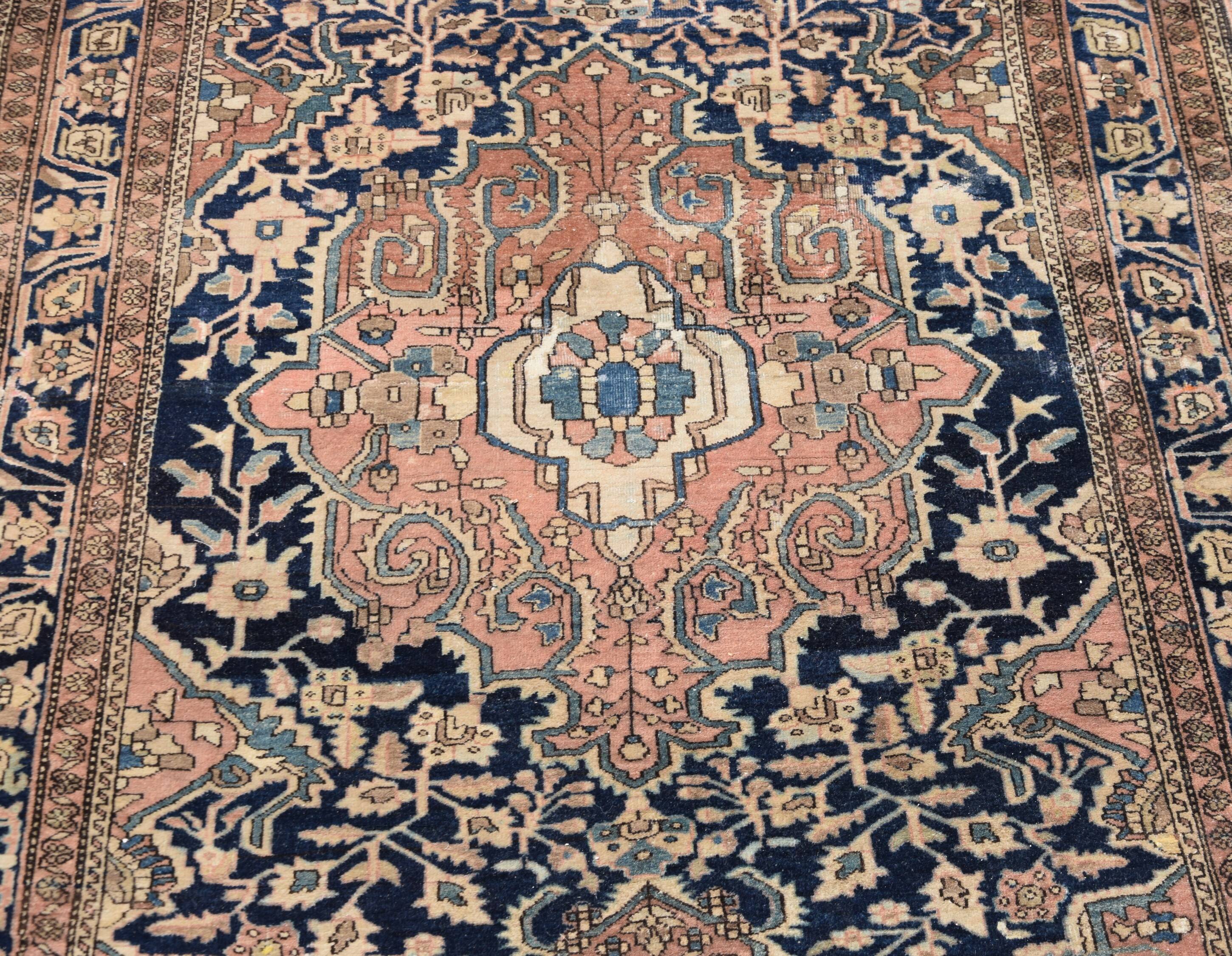Ancient Iranian Oriental rug Sarouk 128x209 Metres