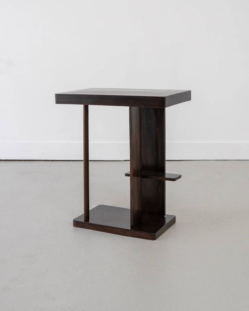 Table console moderniste, France, vers 1930