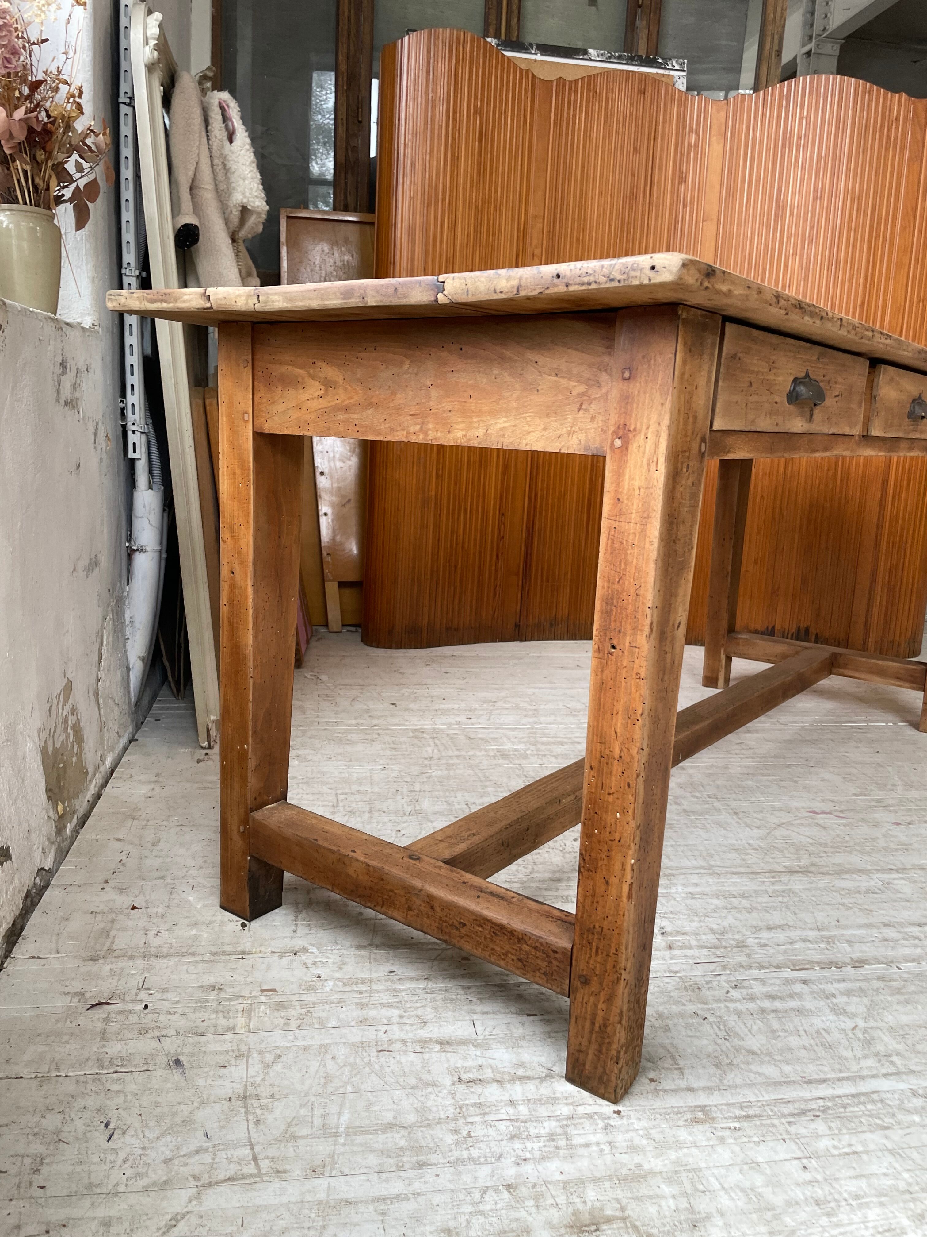 Oak island farmhouse table 2m