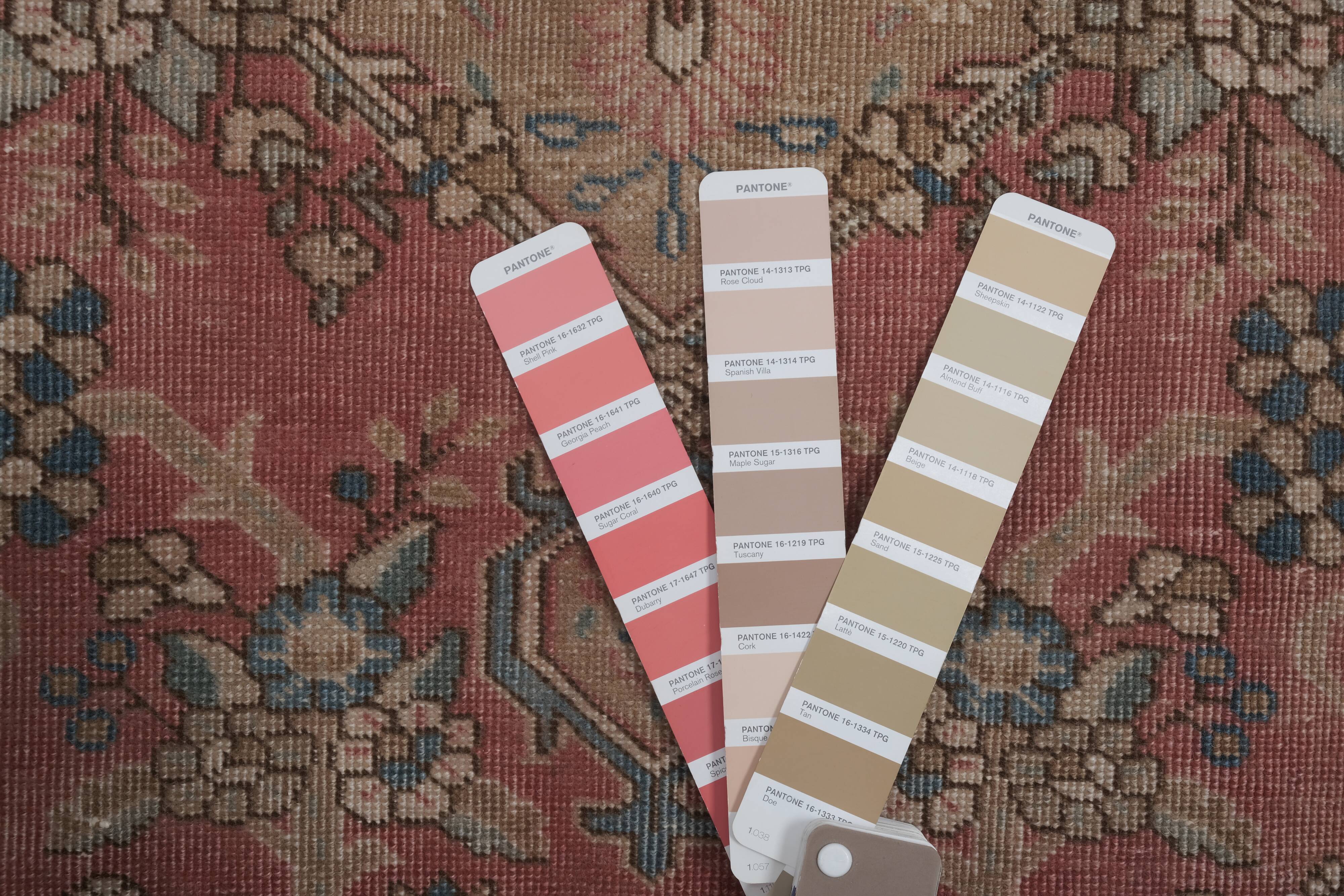 Vintage Handknotted Turkish Unusual Rug with Floral Border 4'5" X 6'4"