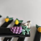 Set of 8 barbotine knife holders