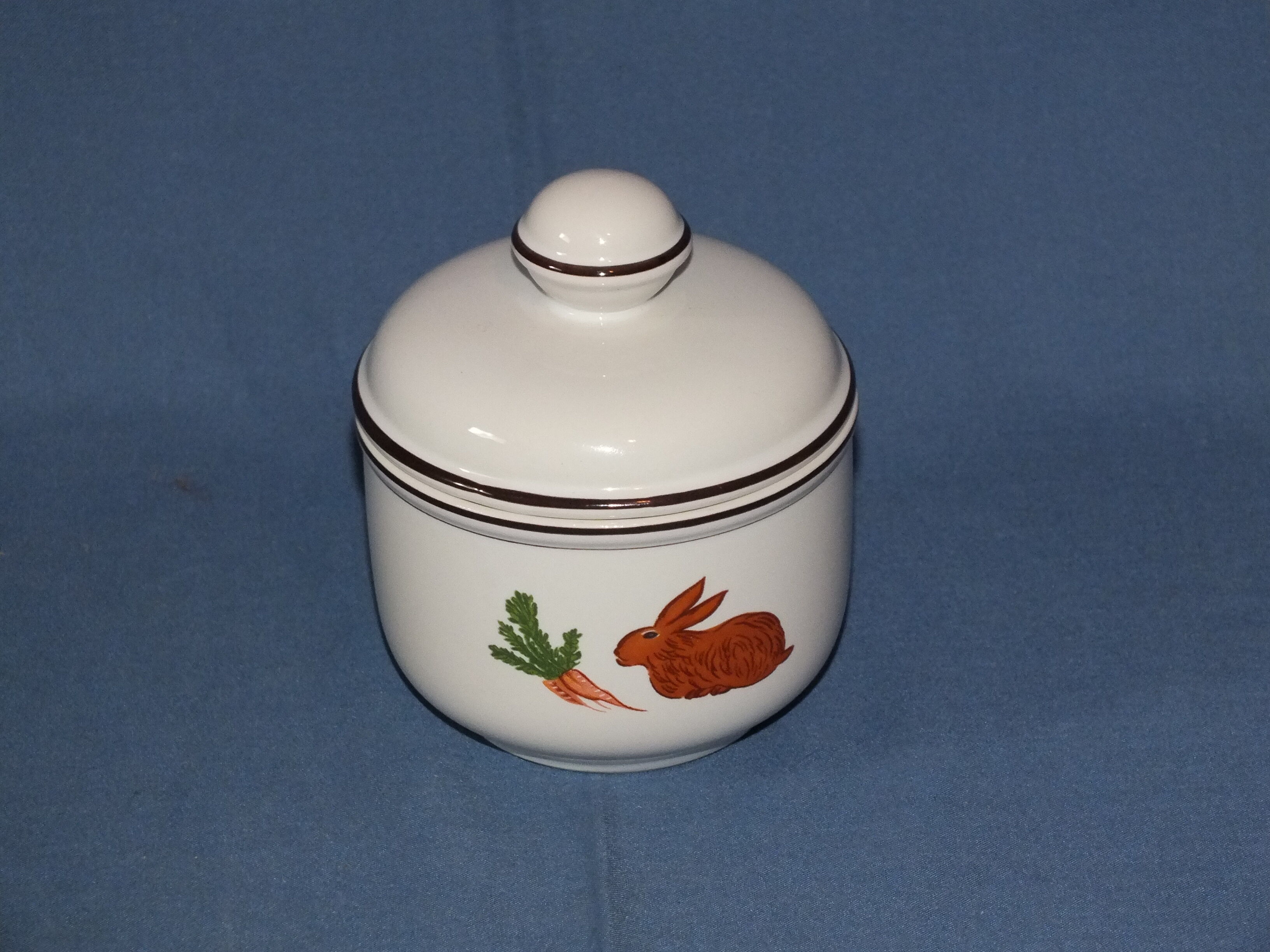 Villeroy sugar pot - Boch naïve design by Laplau