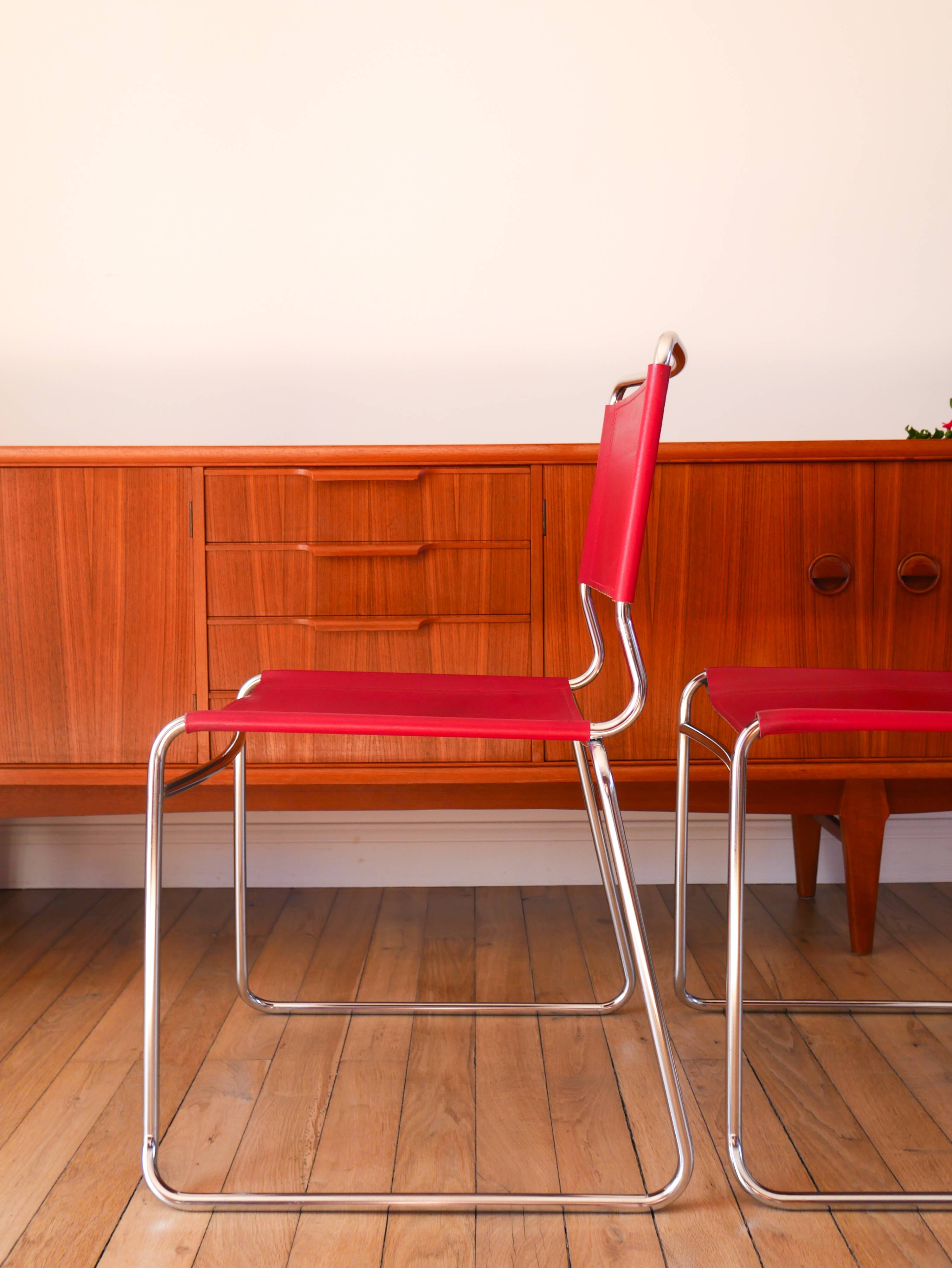 Set of 4 tubular chairs in Red Italy split leather, Design, 1970