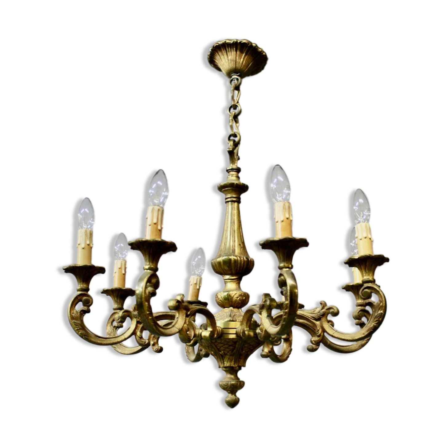 Lustre en bronze à 8 bras de lumière