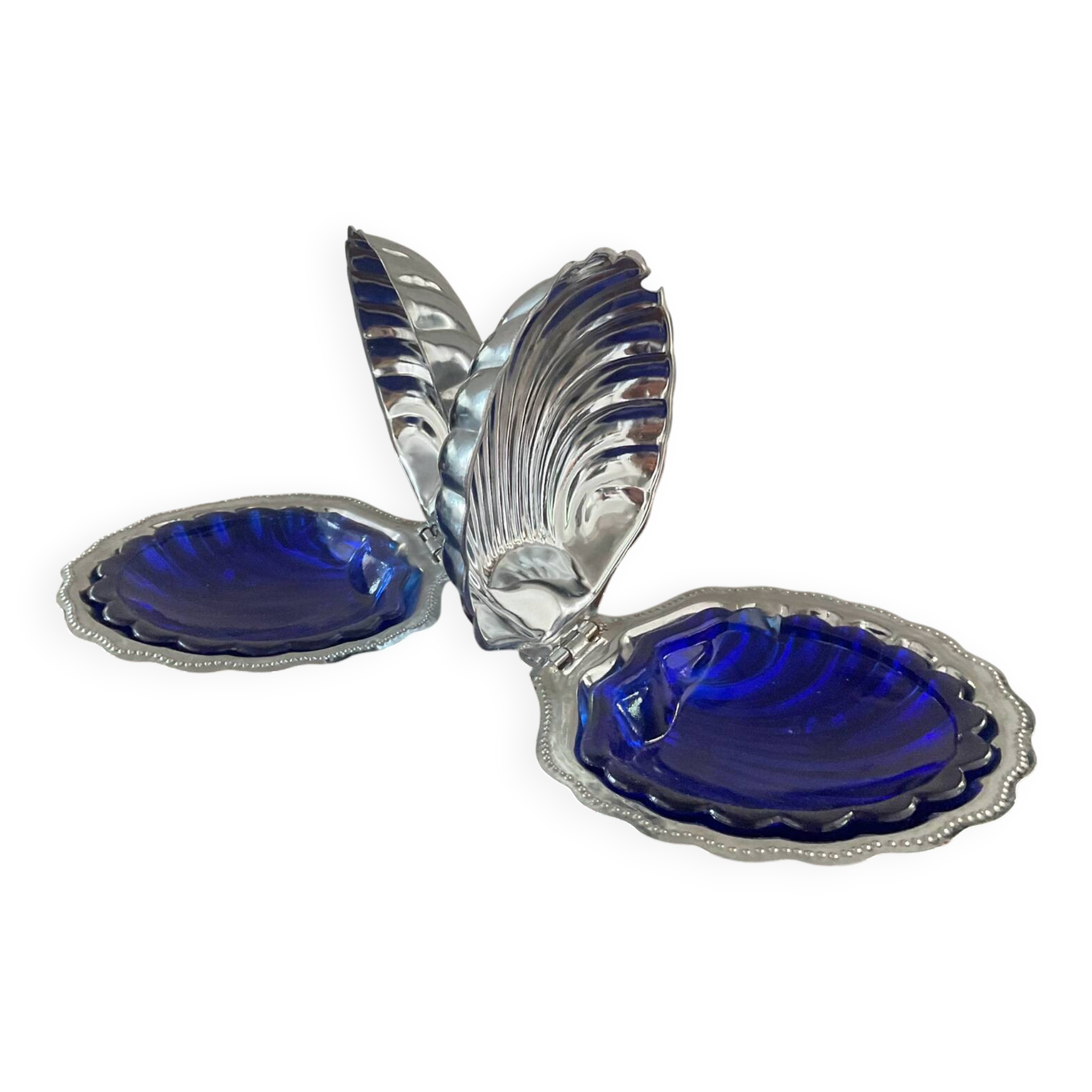 Pair of shell butter dishes from the 70s