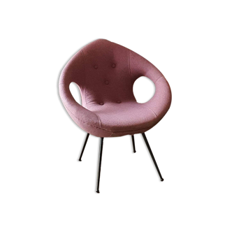 An unique polish UFO chair in wool