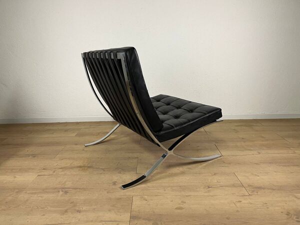 Fauteuil Barcelona de Ludwig Mies van der Rohe édition Knoll