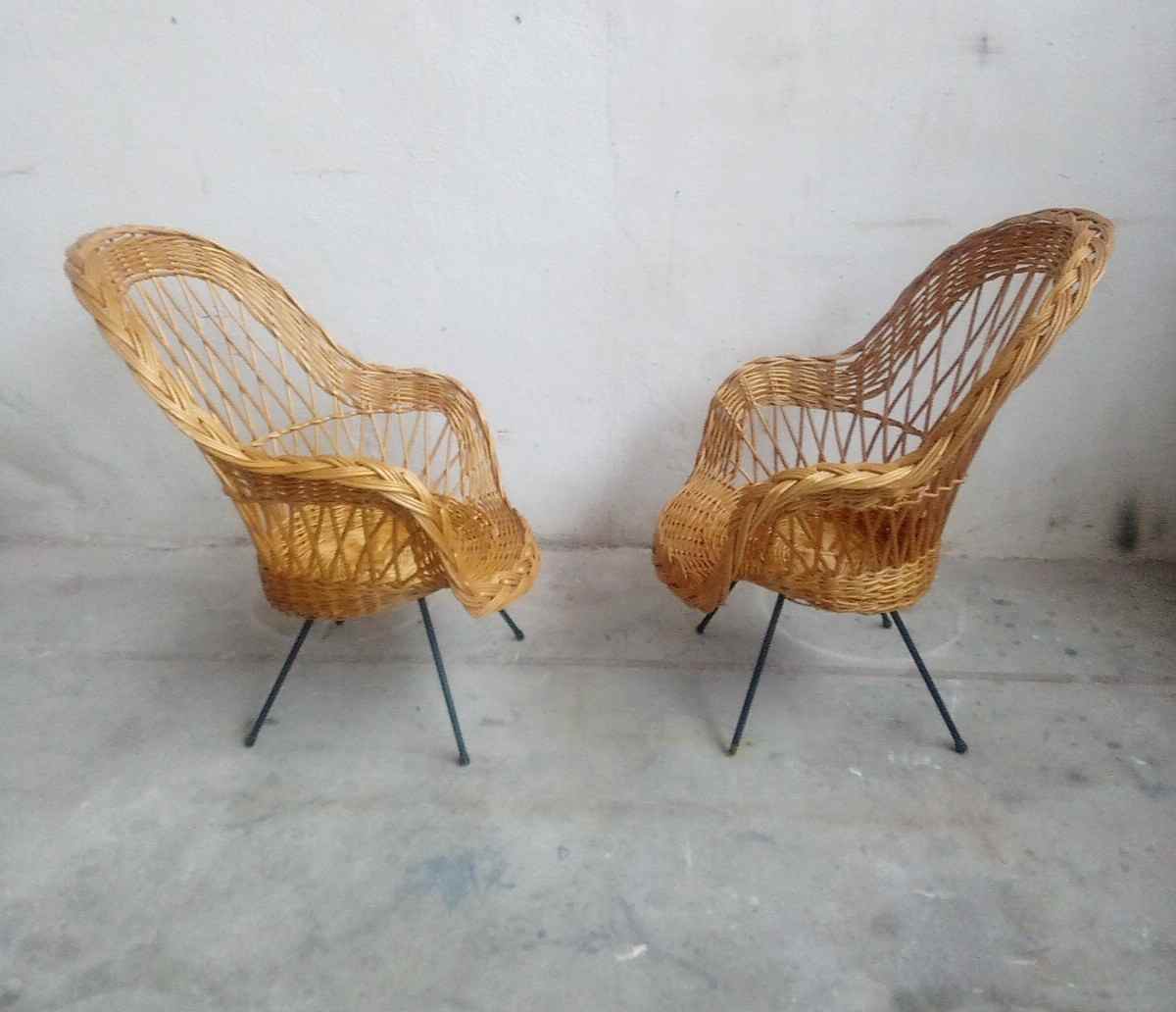 Paire de fauteuils rotin pied métal vintage