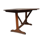 Table ovale de vigneron