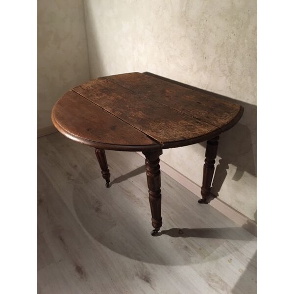 Round Table Old Solid Oak Wheels 2, Round Table With Folding Sides