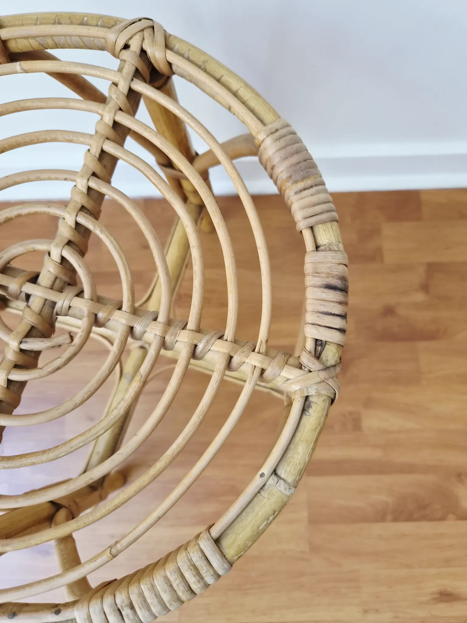 Vintage rattan stool in bohemian retro style - 1950s/1960s