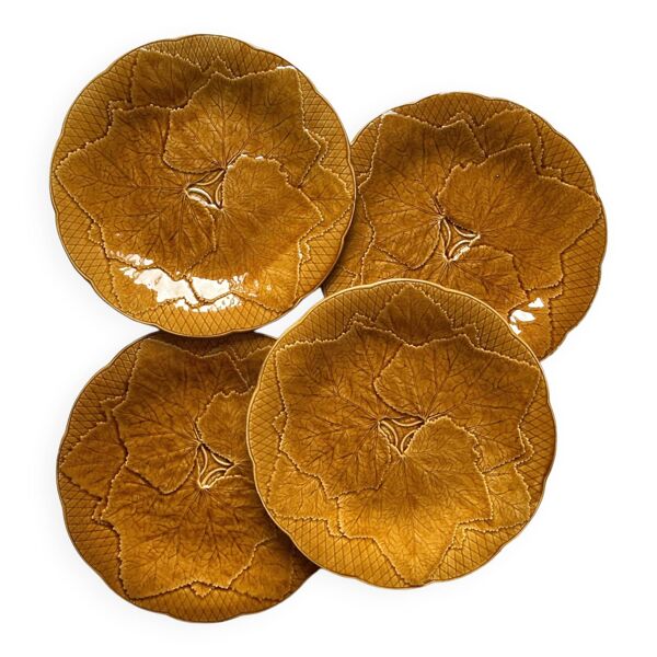 4 assiettes en barbotine feuilles de vigne Gien création Primefleur vintage