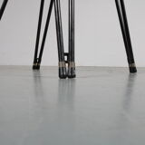 1950s Set of elegant dining chairs