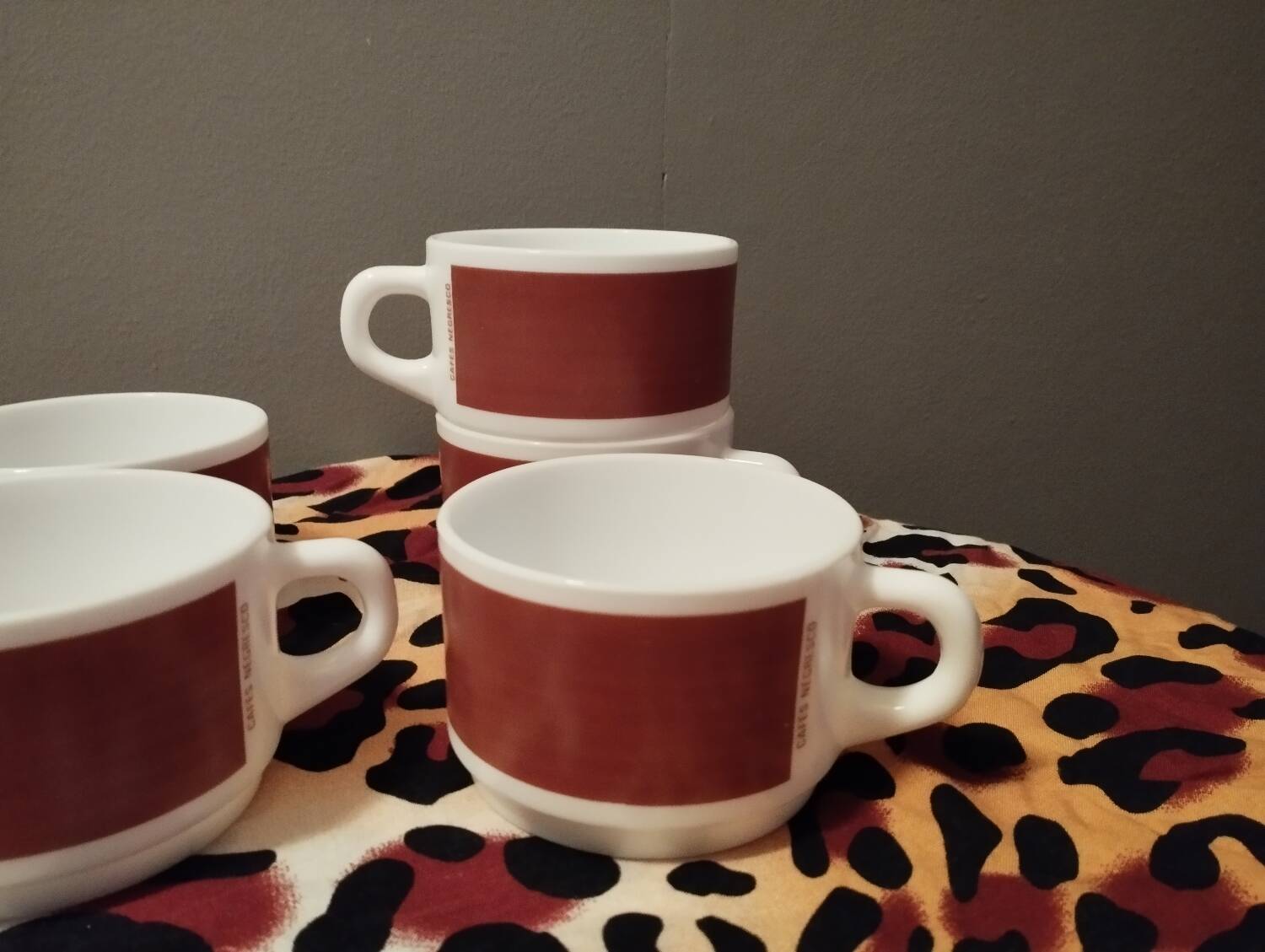 Set of 5 brown/white Negresco coffee cups, in opal glass from Arcopal, 1970