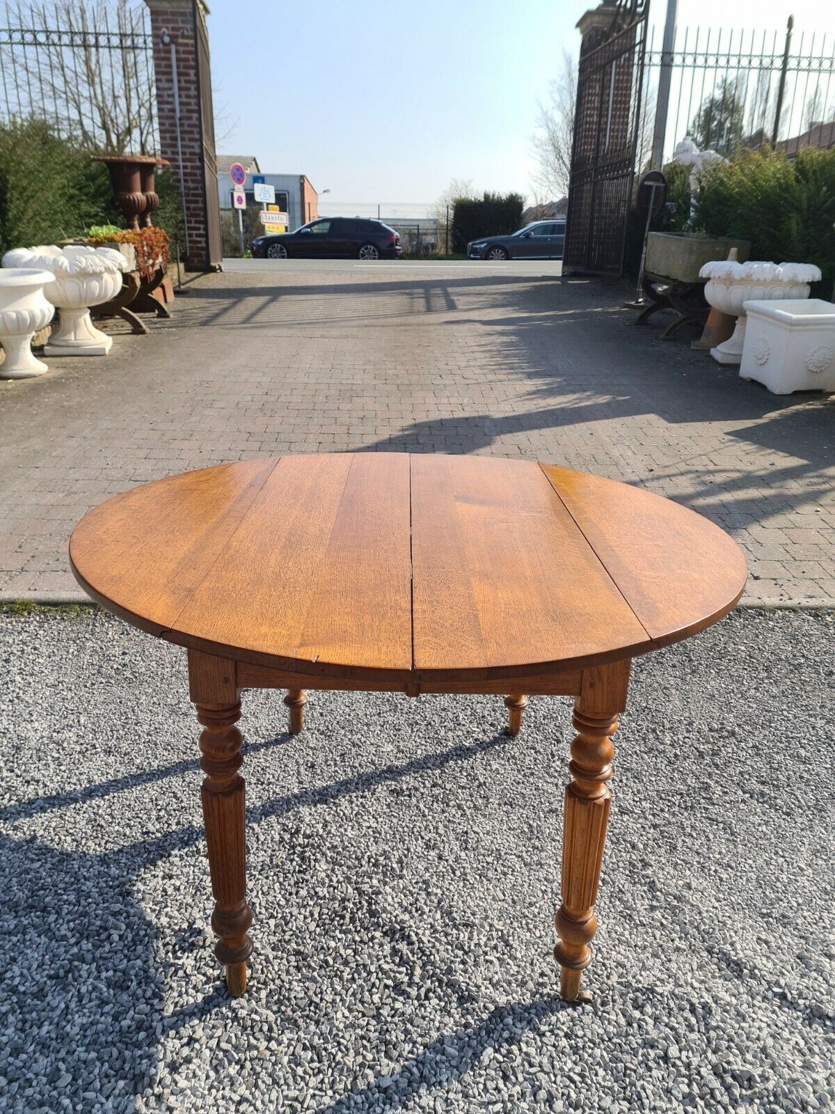 Table 4 pieds en chêne avec 2 allonges