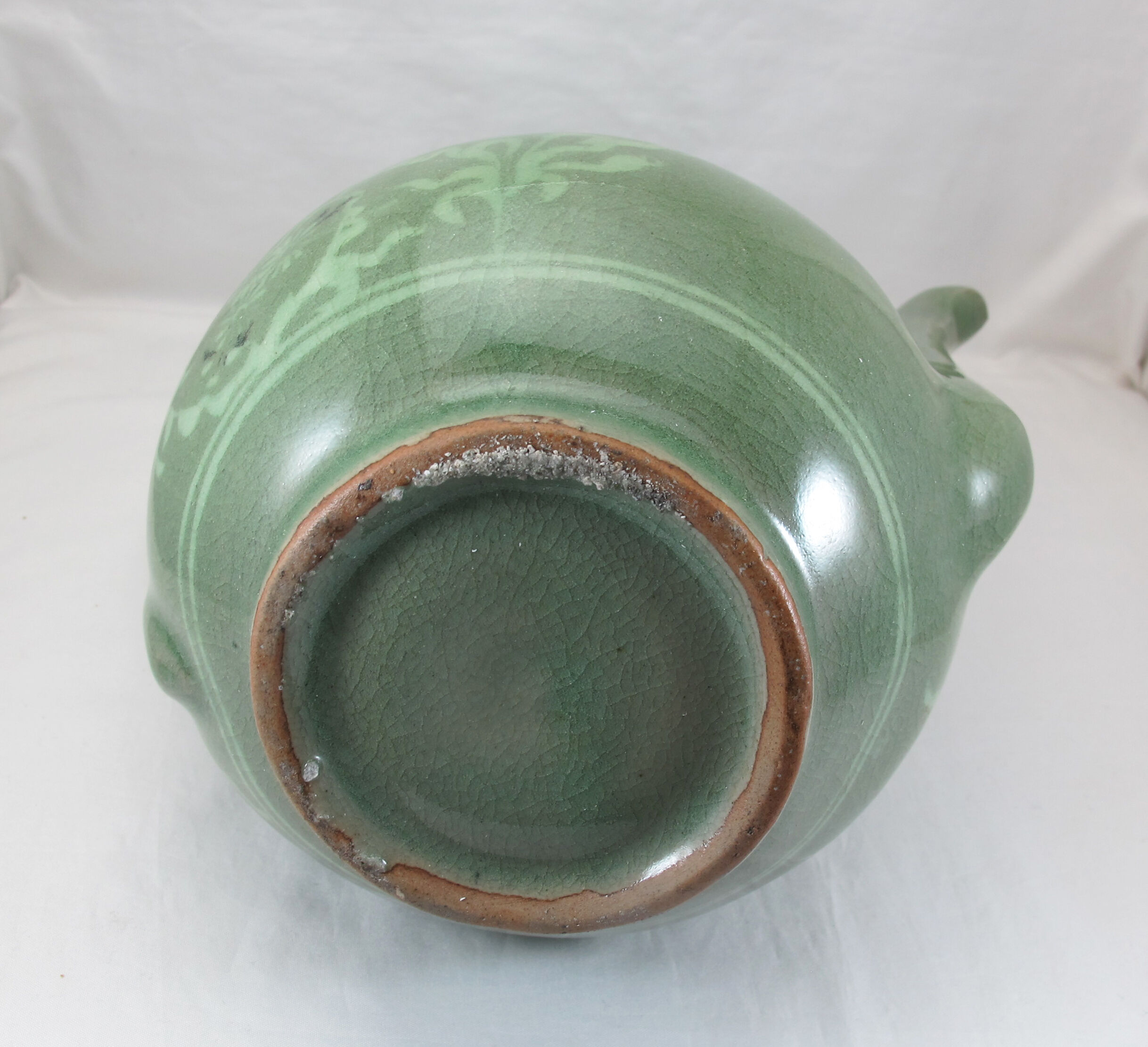 Asian Korean celadon porcelain pourer