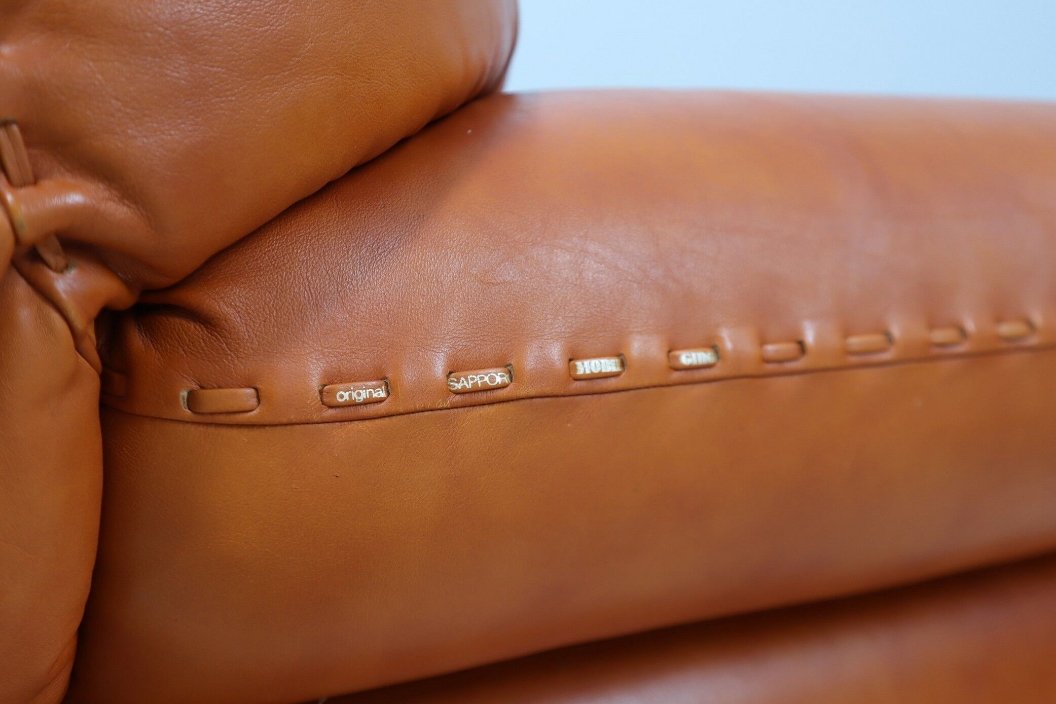 Fauteuils en cuir de cognac Sapporo 1970s