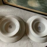 2 plates on feet Moulin des Loups