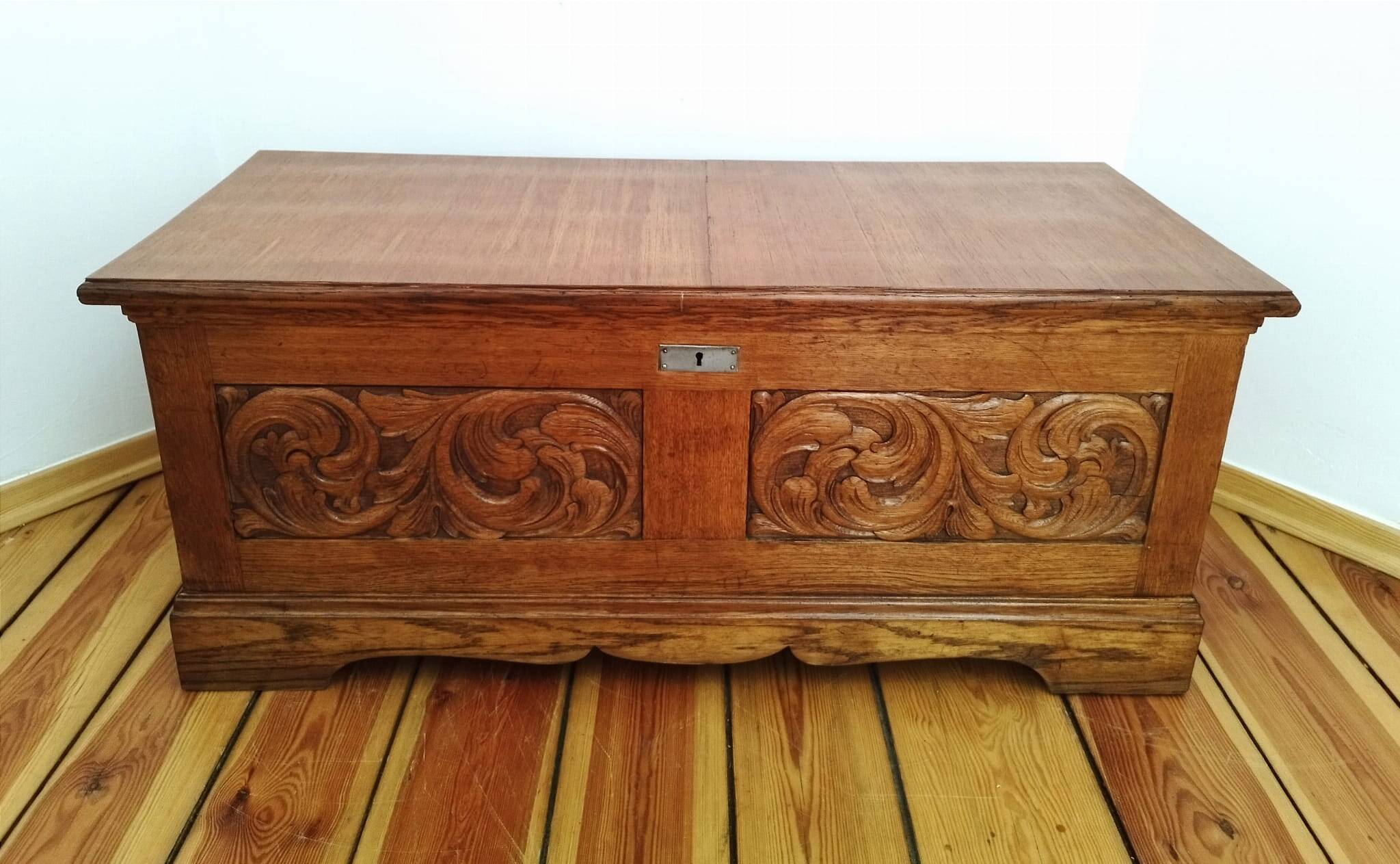 Vintage chest, the 50s