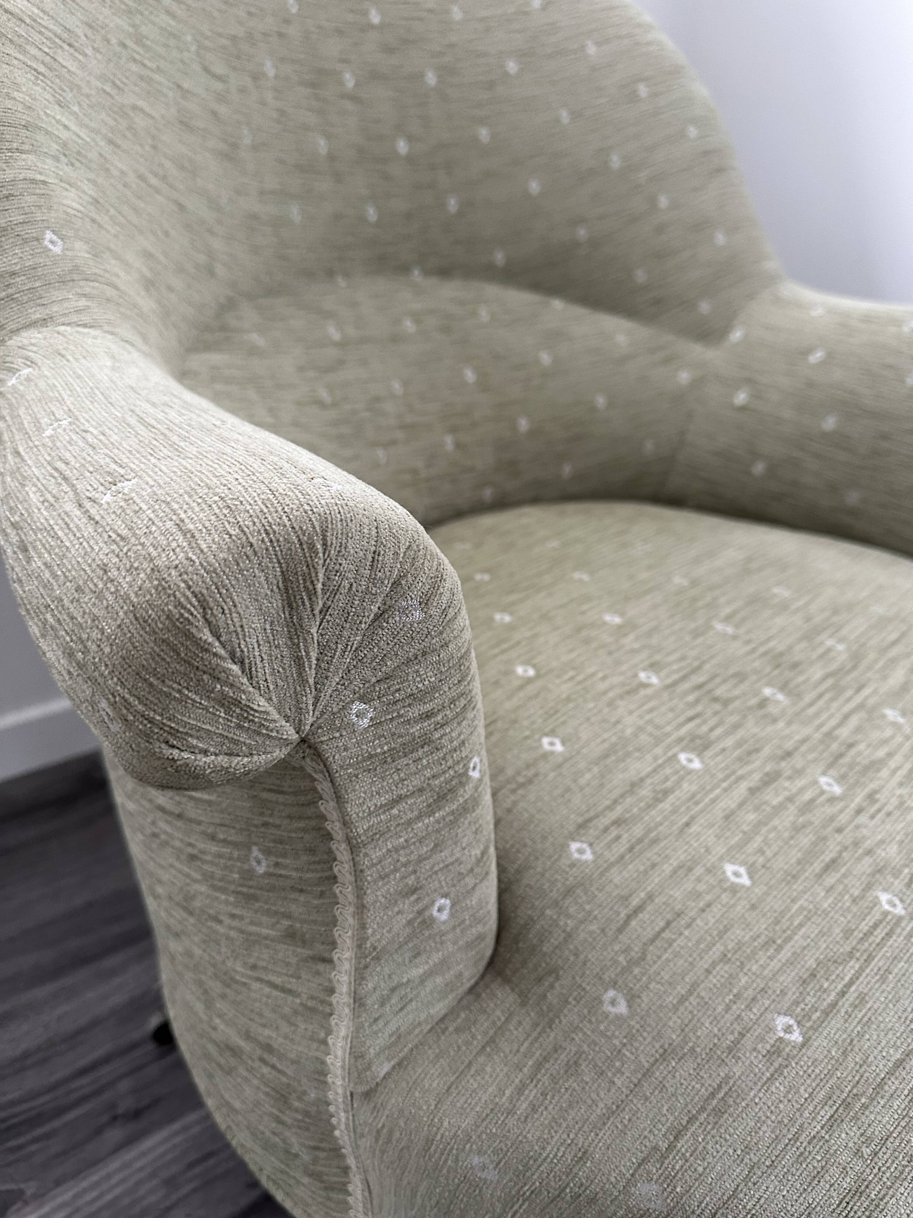 19th-century crapaud armchair