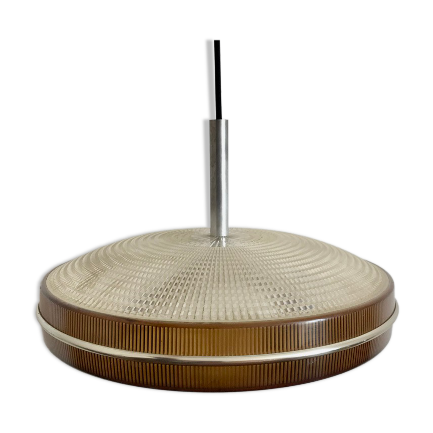 Resin UFO suspension