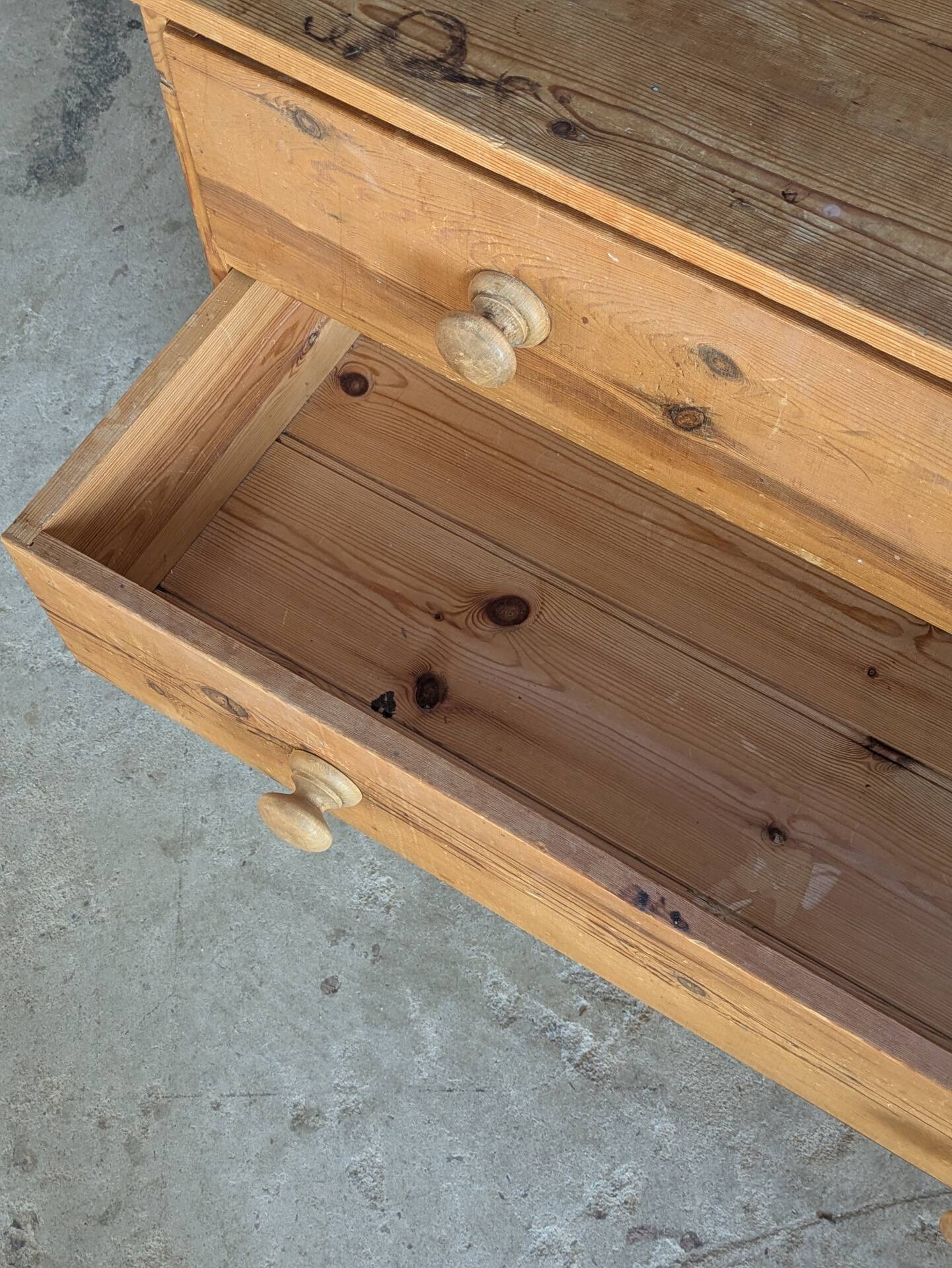 English pine chest of drawers