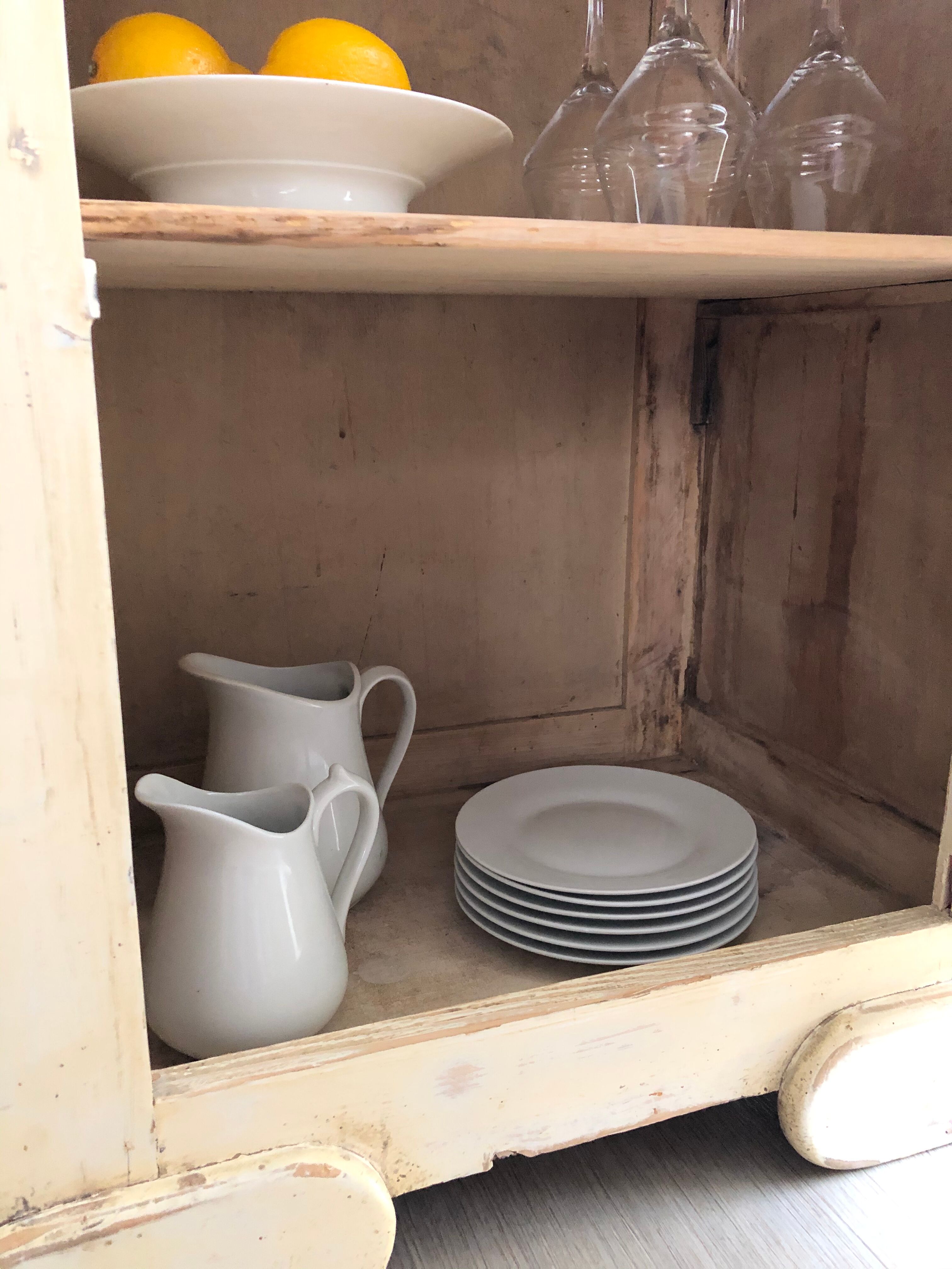 Former patinated confectioner