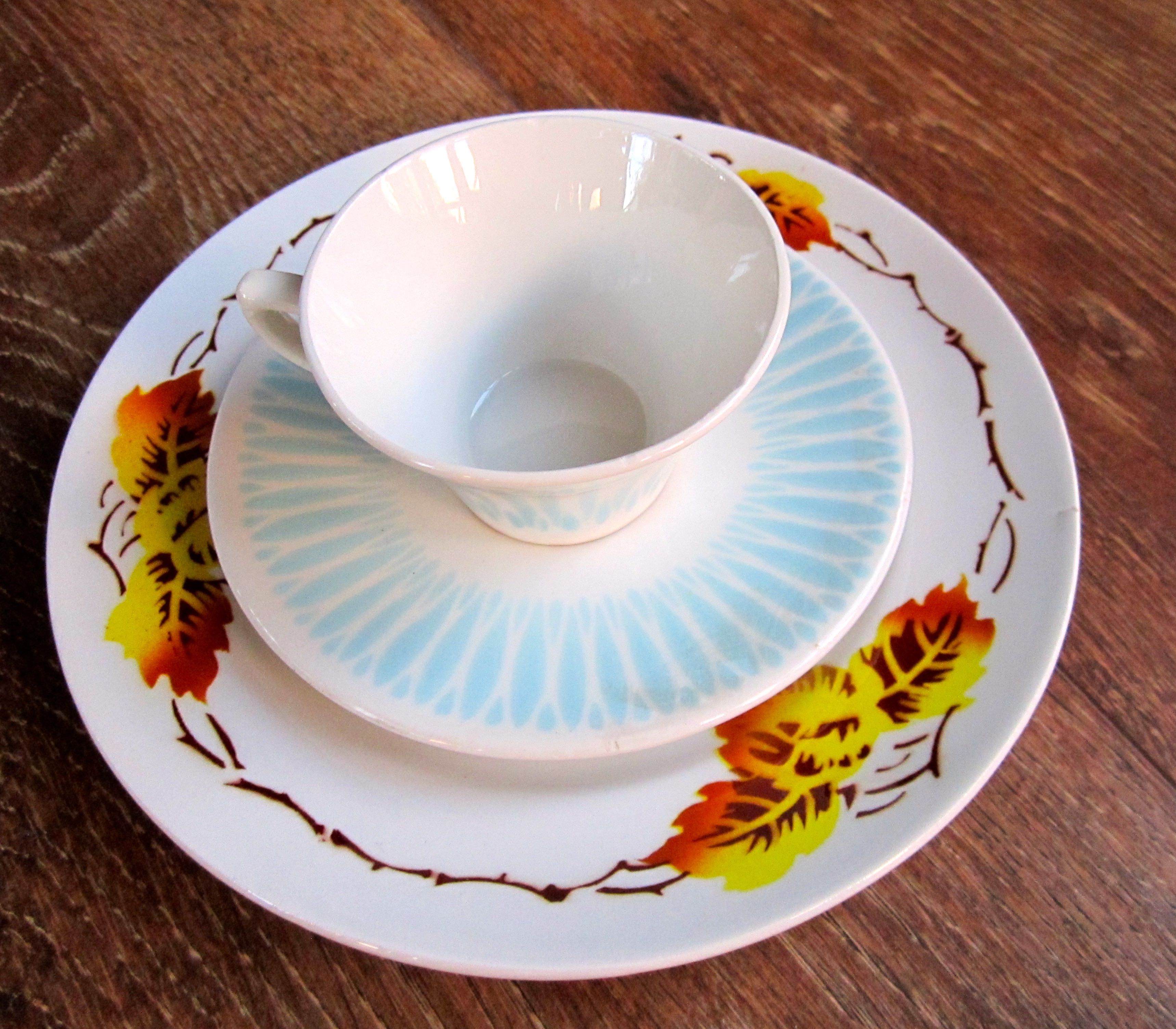 Plates years 40-50 "mill of the wolves"