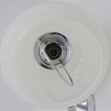 Suspension in opaline white