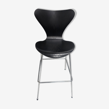 Bar stool series 7 by Arne Jacobsen, Fritz Hansen