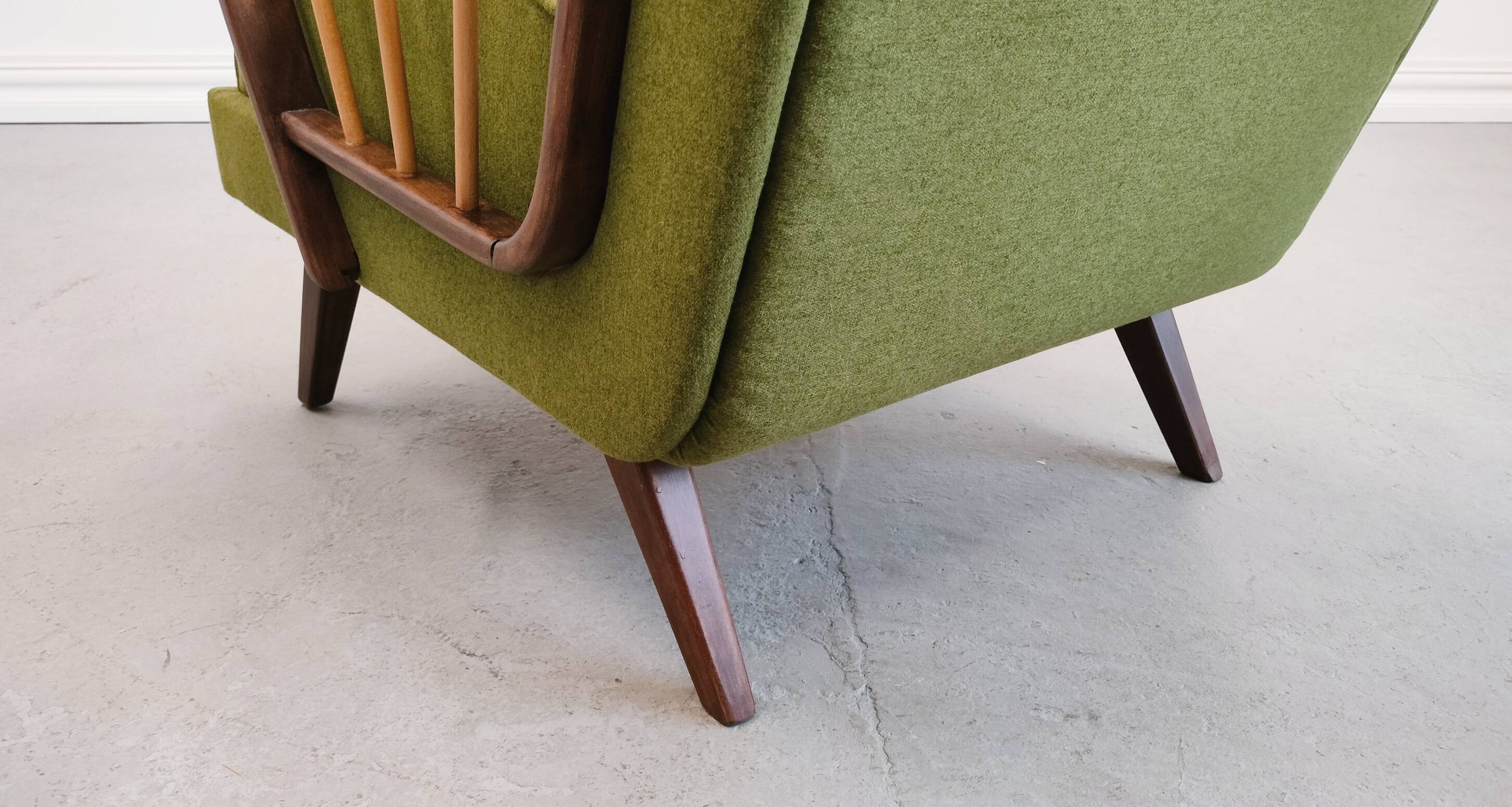 Vintage Lounger Chair in Grass Green, 1950s