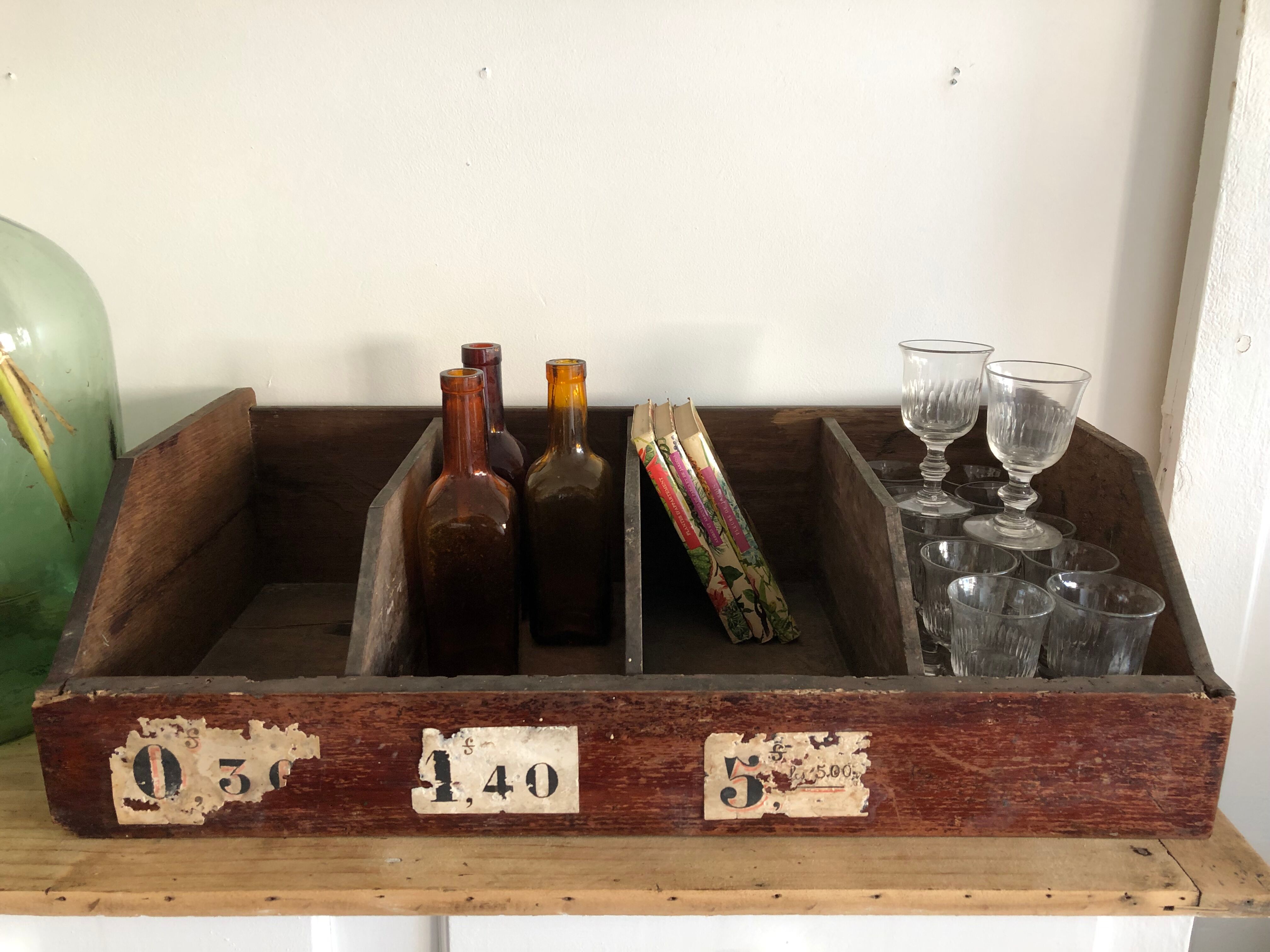 Old wooden grocery crate