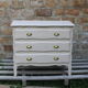 Commode vintage rénovée Greige Galuchat – Style campagne chic