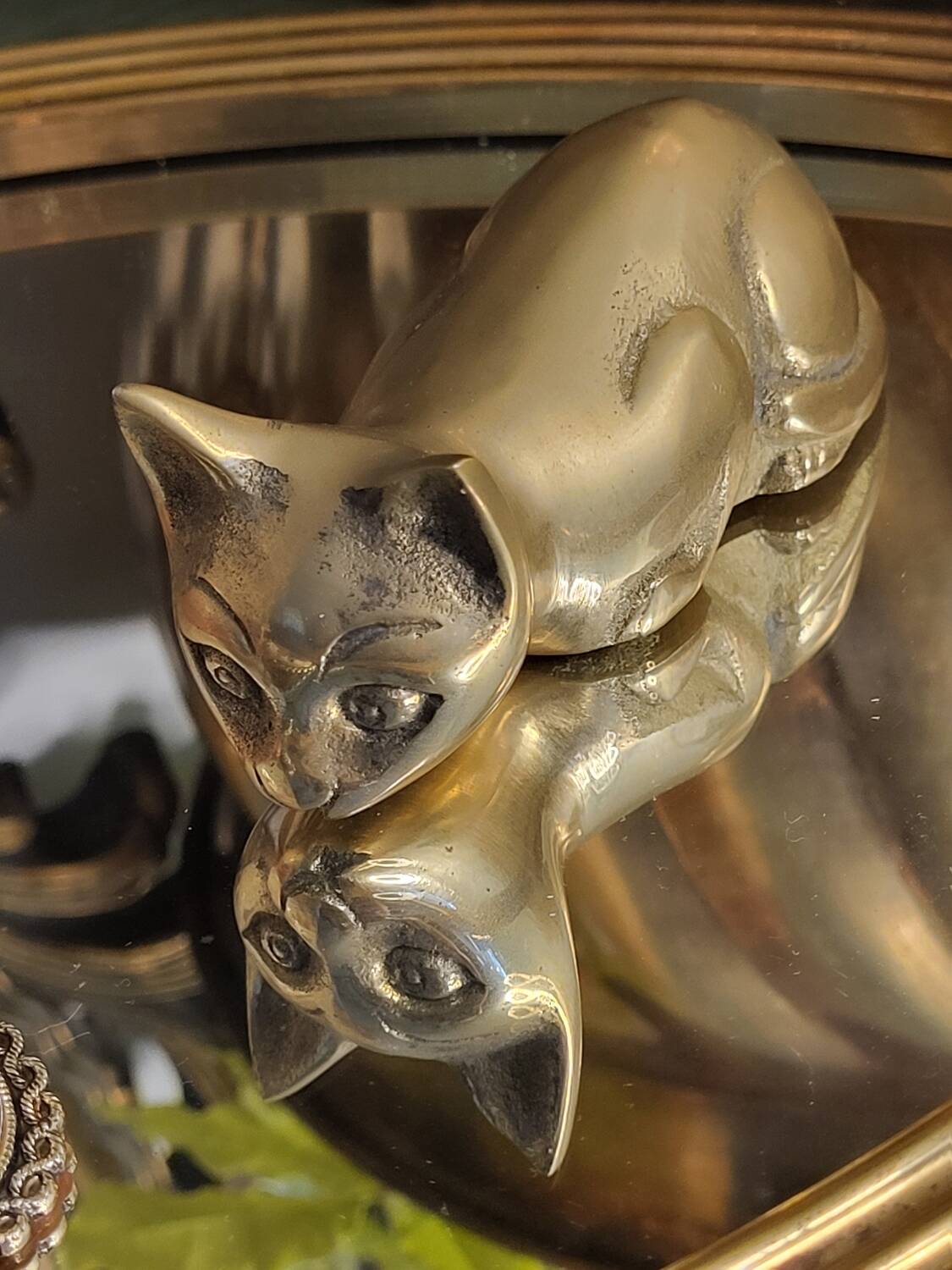 Brass cat