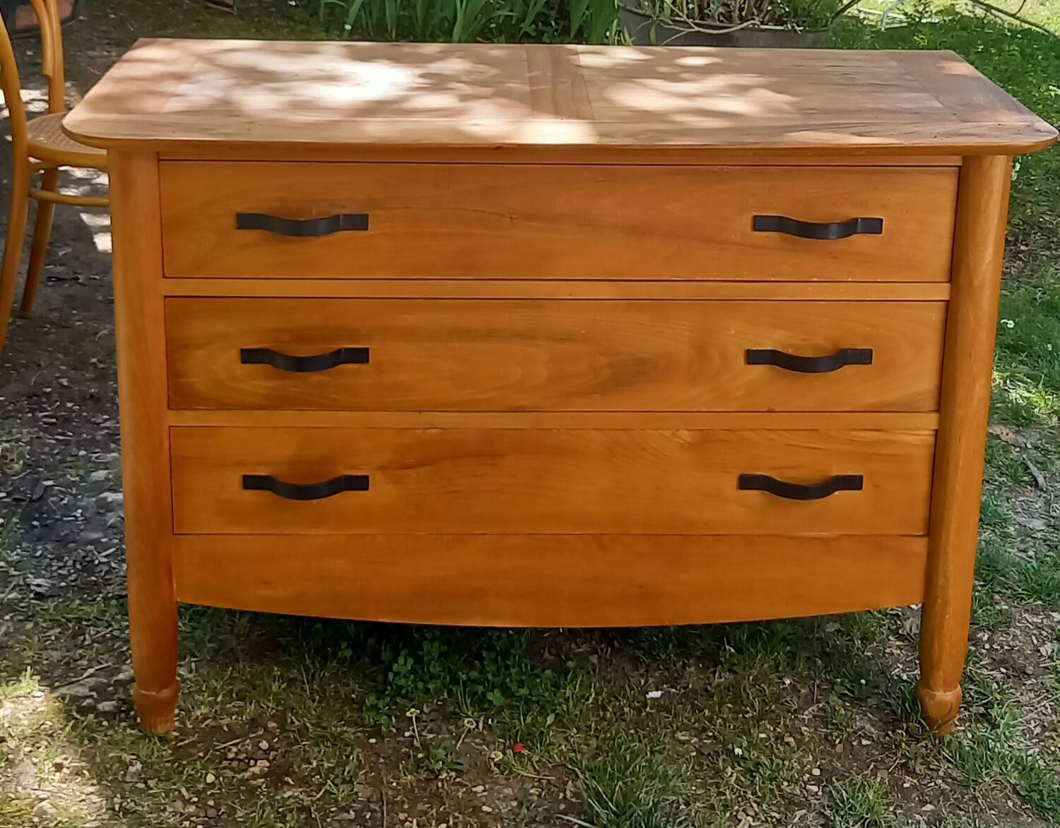 Solid elm chest of drawers with 3 drawers