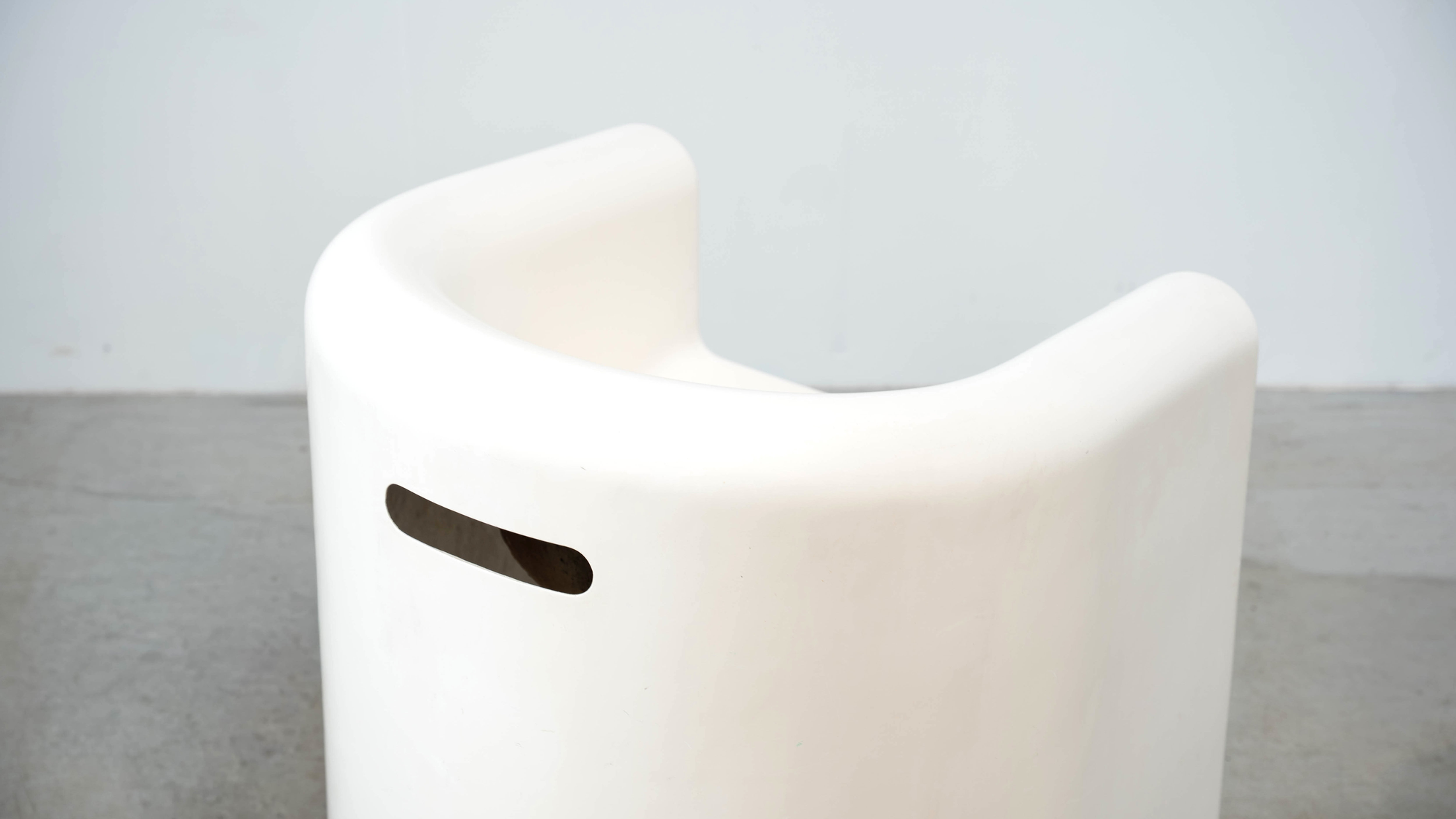 Melaina chair designed by Rodolfo Bonetto for Driade