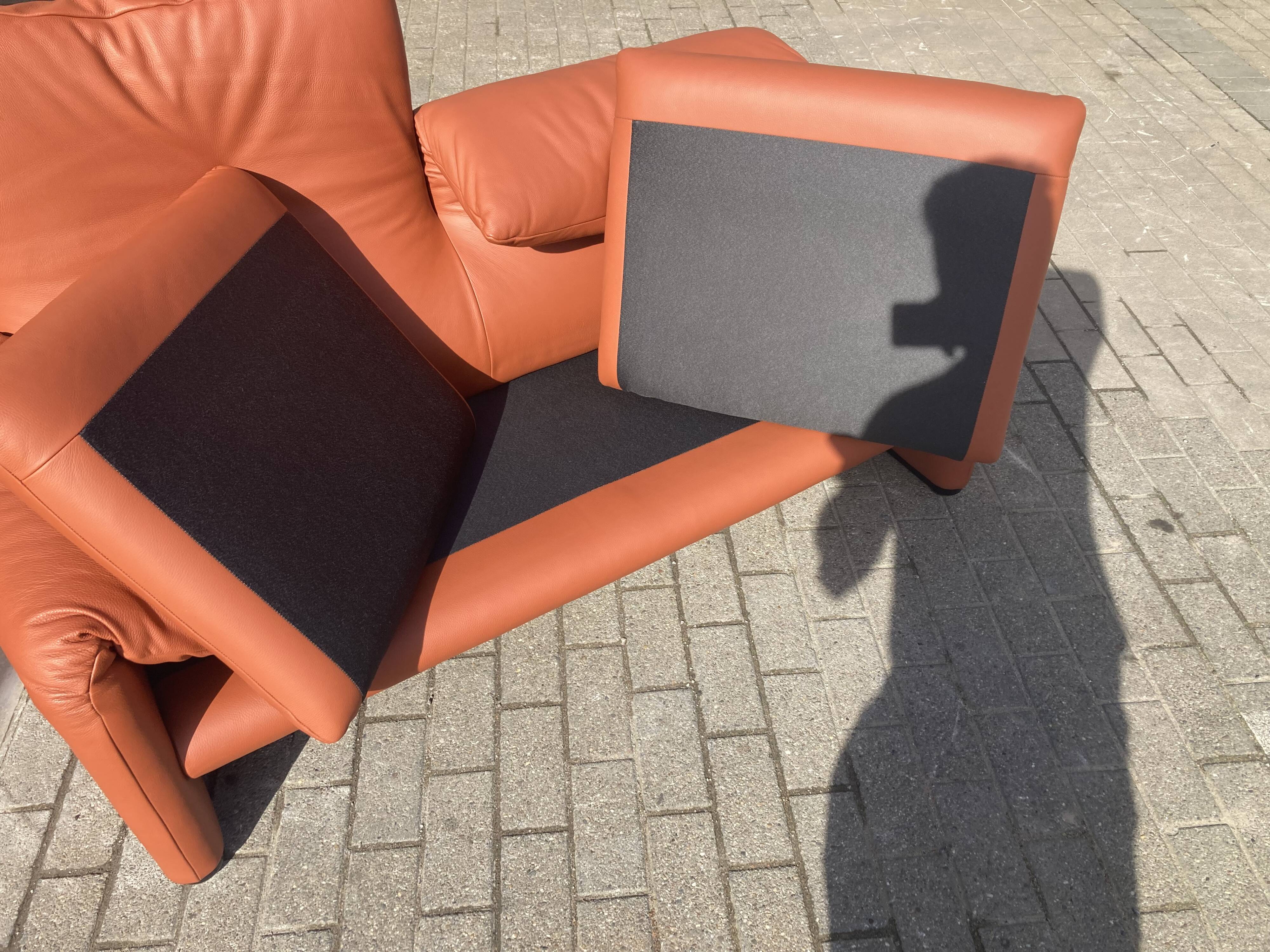 Cassina Maralunga 2seater by Vico Magistretti