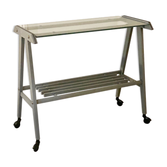 Console with wheels