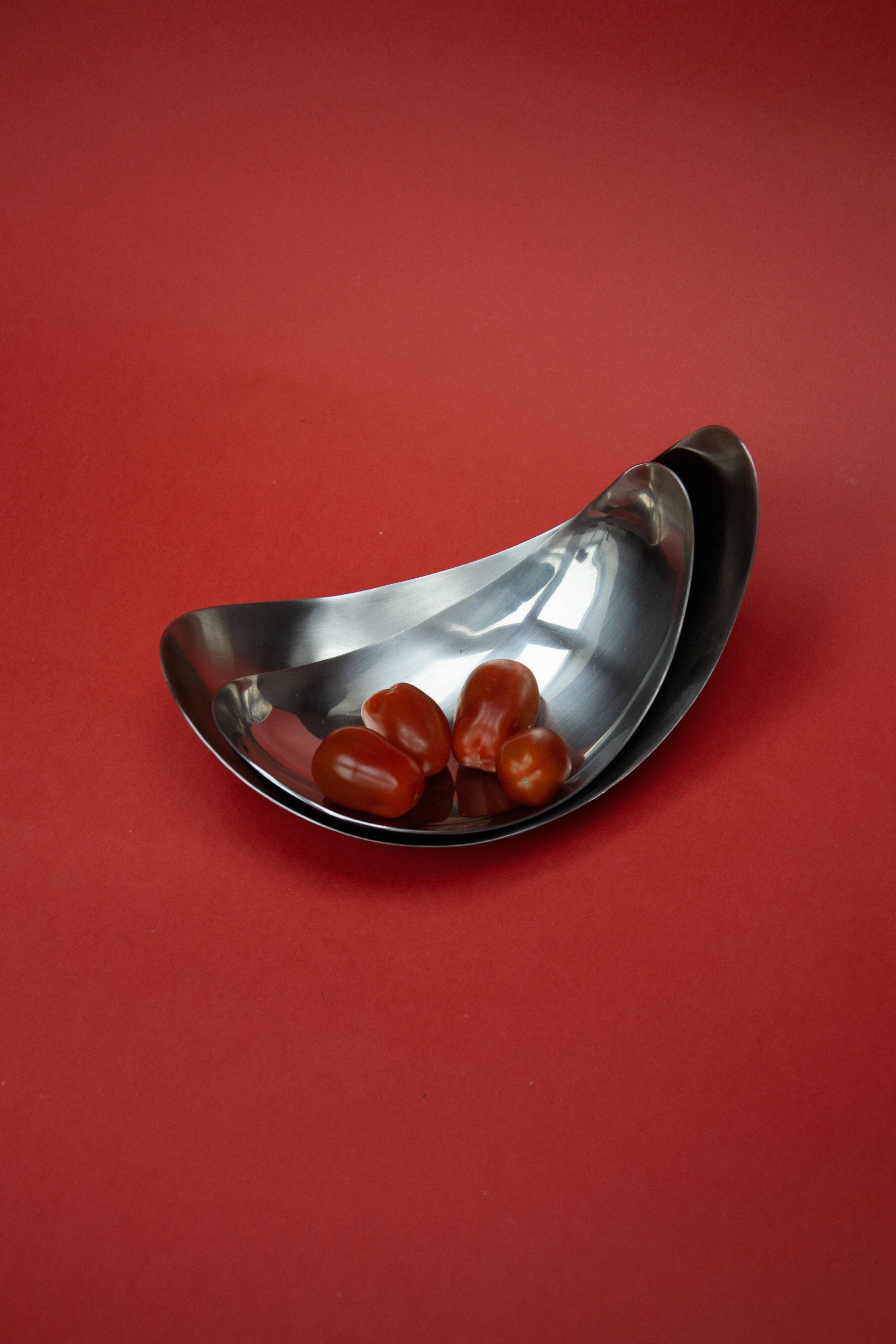 Set of 2 "Leaf" bowls by Helle Damkjær for Georg Jensen