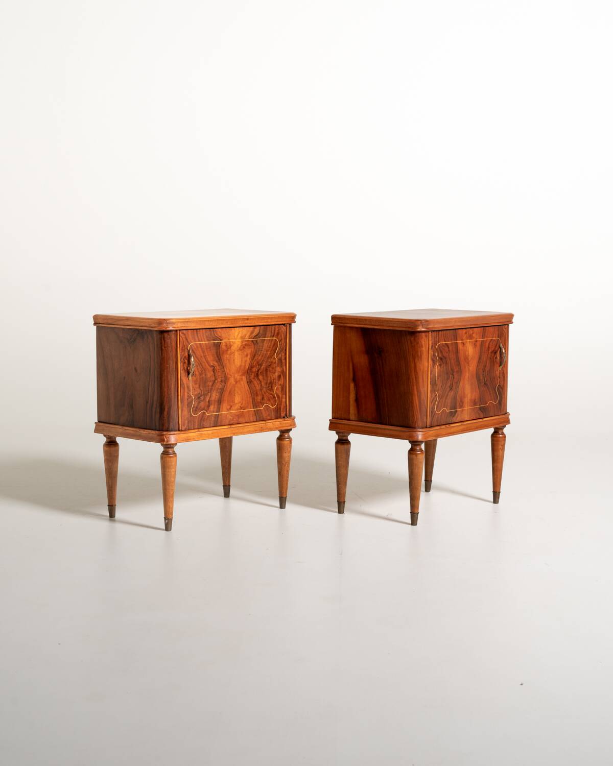 Pair of bedside tables attributable to Paolo Buffa for La PM Cantù
