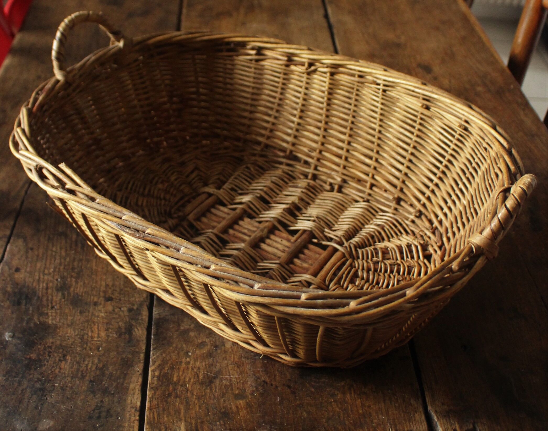 Oval basket wicker basket two handles