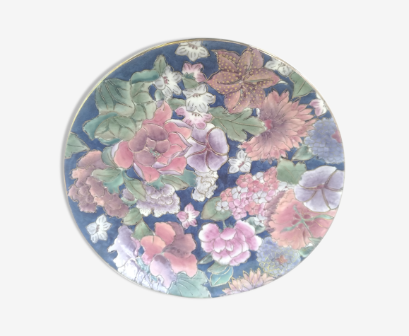 Assiette en porcelaine