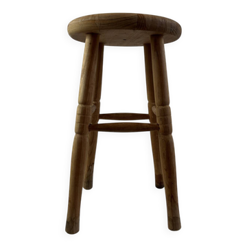 Tabouret haut en bois tourné à trois pieds