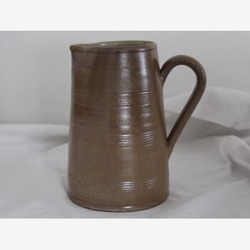 Brown stoneware pitcher, country chic