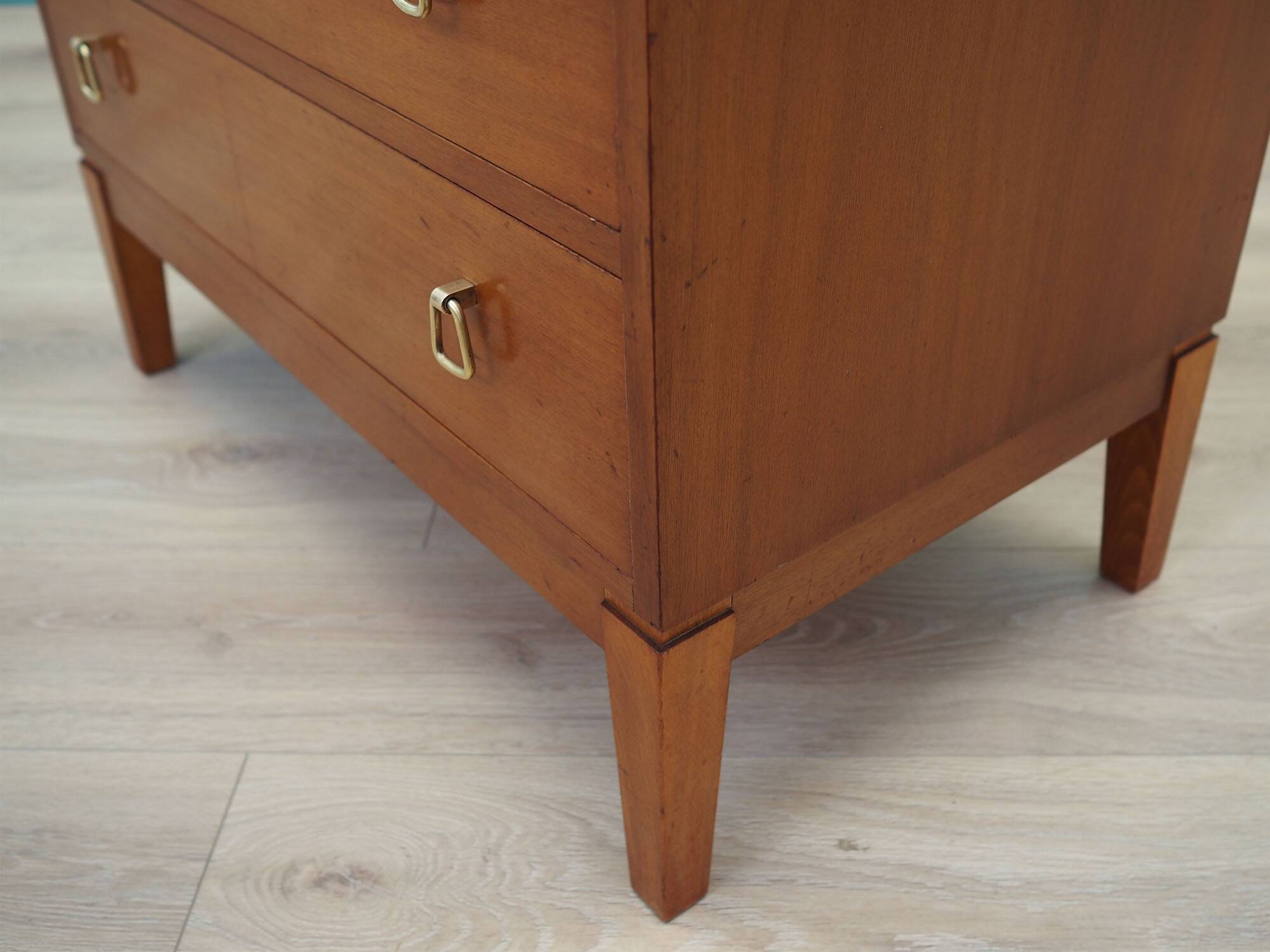 Commode en acajou, design danois, années 1970, production : Danemark