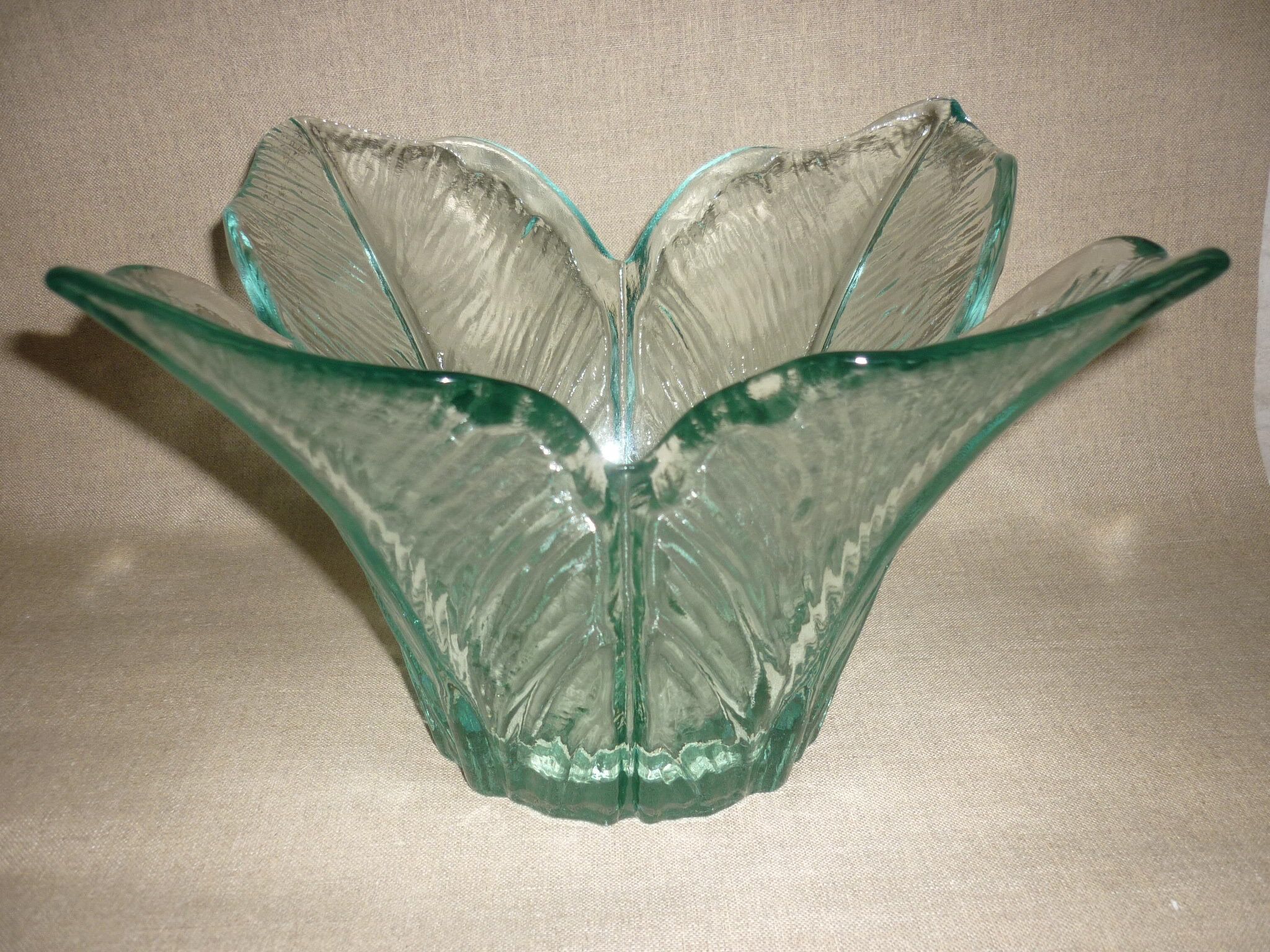 Cup or fruit bowl, with glass punch